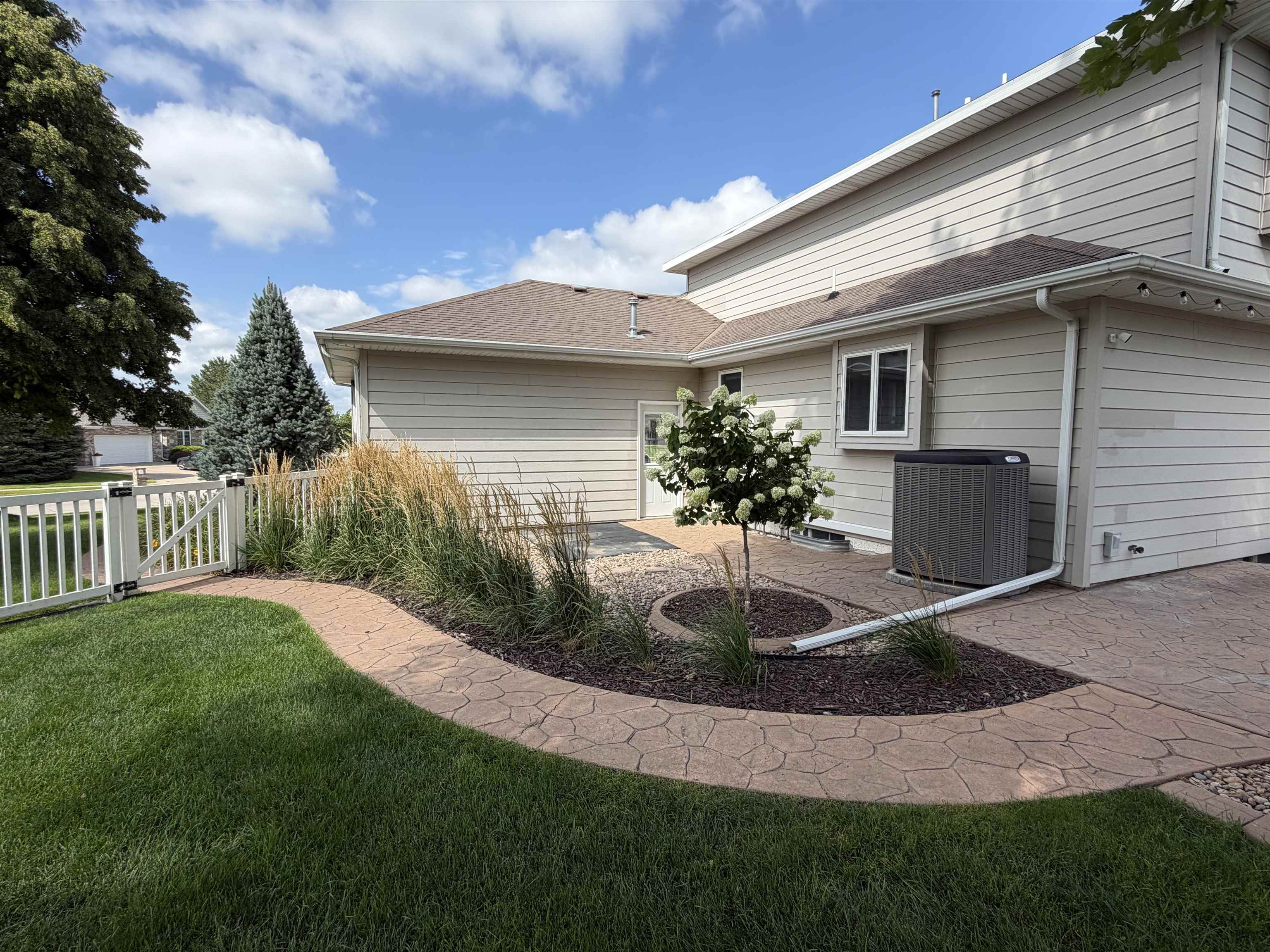 4312 Country Club Lane, Kearney, Nebraska 68845, 5 Bedroom Bedrooms, ,4 BathroomBathrooms,Residential,for Sale,4312 Country Club Lane,20261125