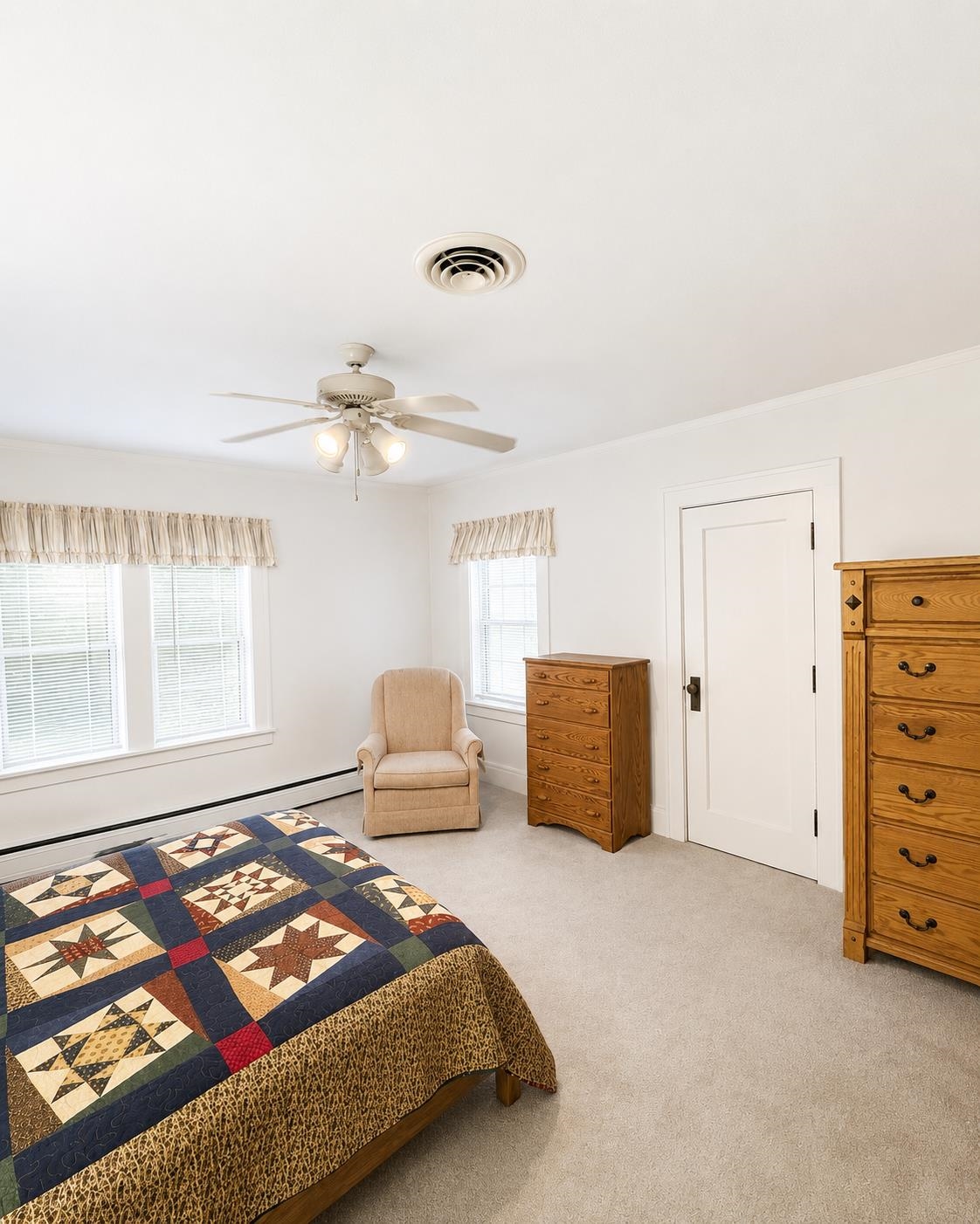 504 Verona Avenue, Ravenna, Nebraska 68869, 5 Bedroom Bedrooms, ,3 BathroomBathrooms,Residential,for Sale,504 Verona Avenue,20261301