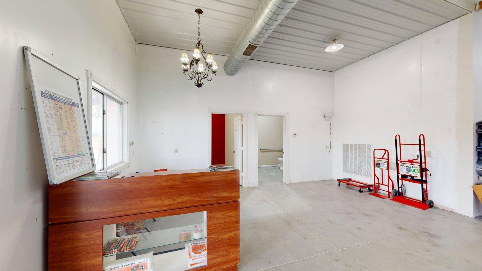75256 434 Road, Lexington, Nebraska 68850, ,5 BathroomBathrooms,Commercial/industrial,for Sale,75256 434 Road,20261332