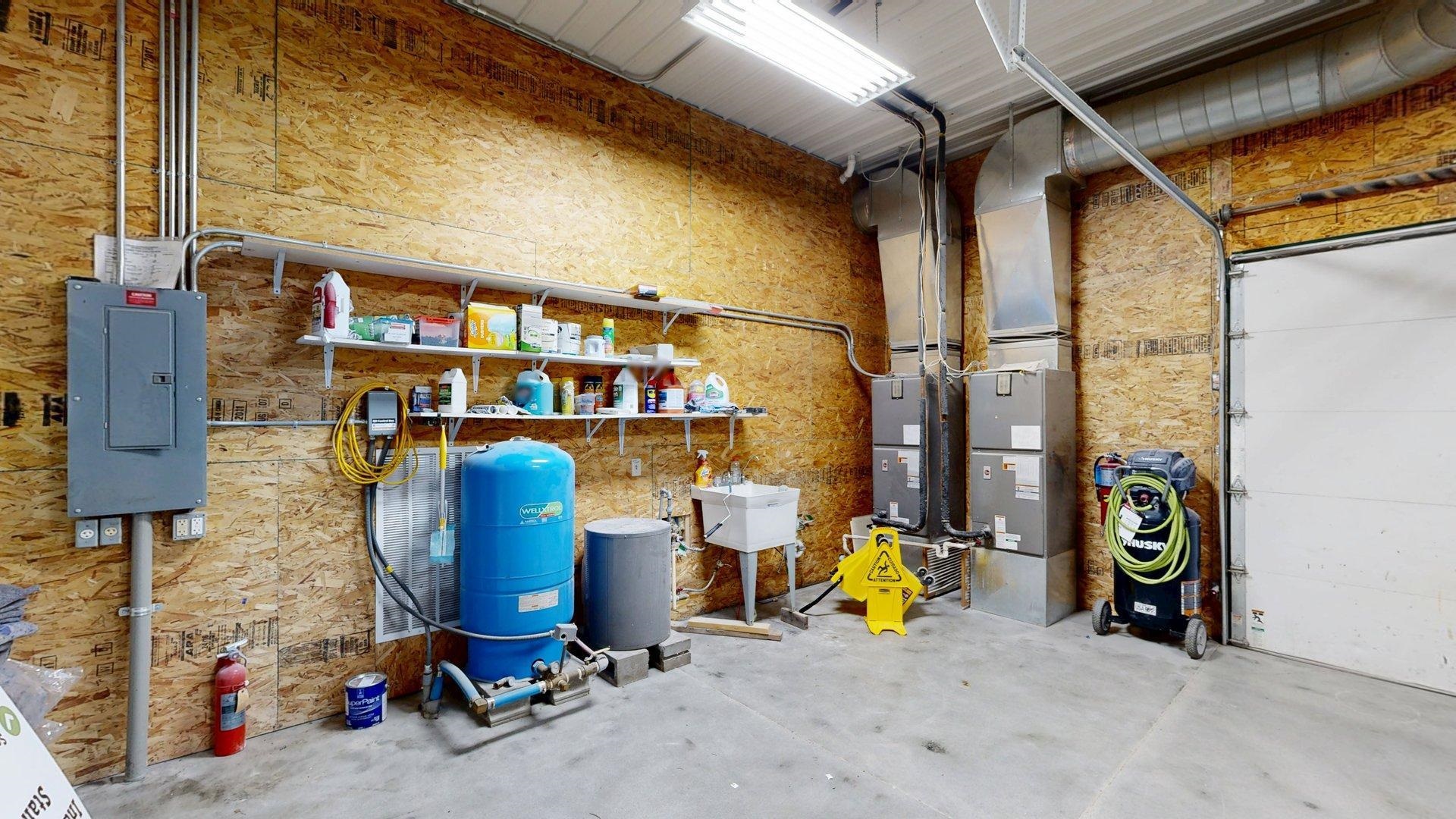 75256 434 Road, Lexington, Nebraska 68850, ,5 BathroomBathrooms,Commercial/industrial,for Sale,75256 434 Road,20261332