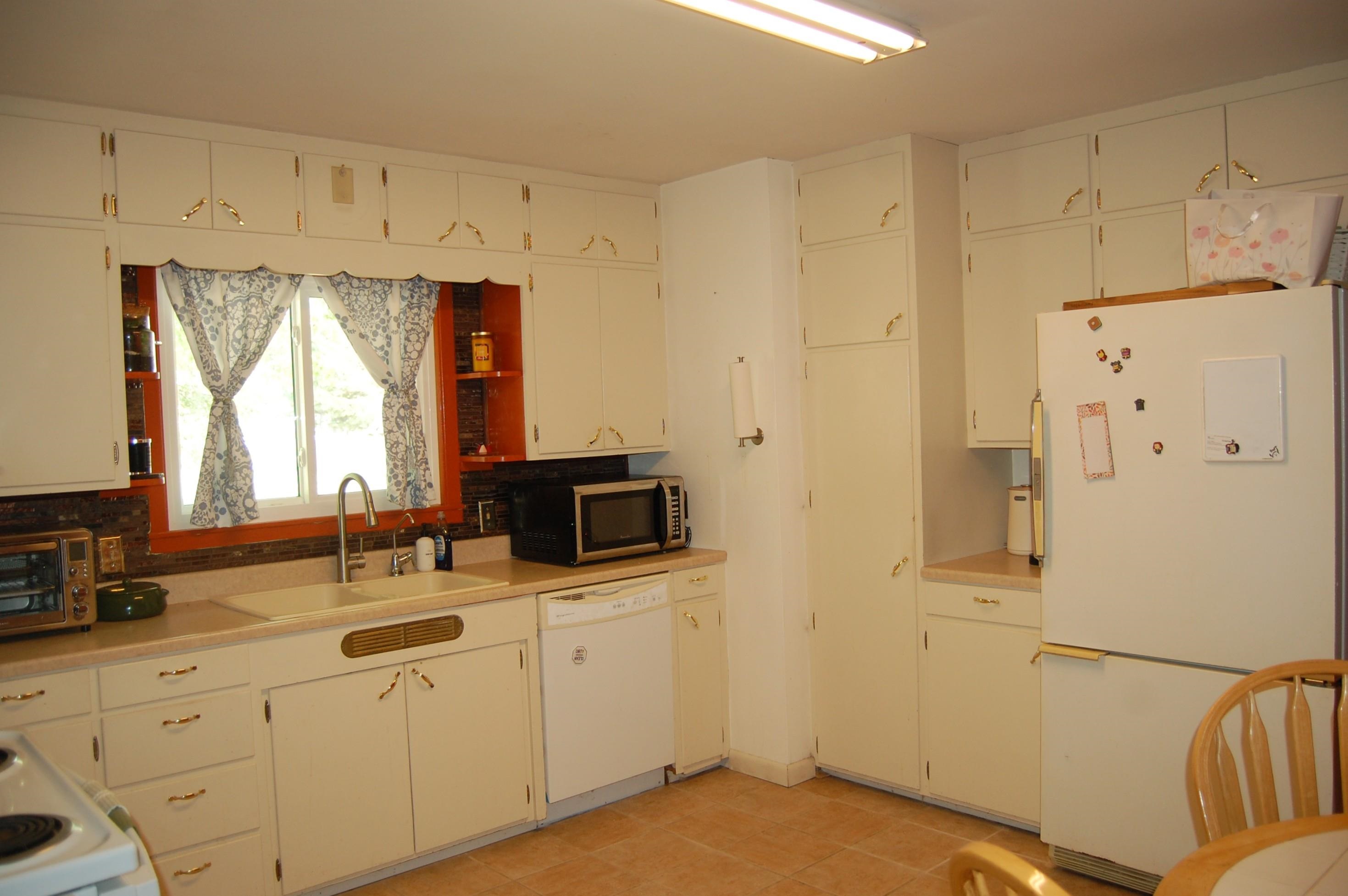1208 Marshall Street, Wood River, Nebraska 68883, 3 Bedroom Bedrooms, ,2 BathroomBathrooms,Residential,for Sale,1208 Marshall Street,20261187