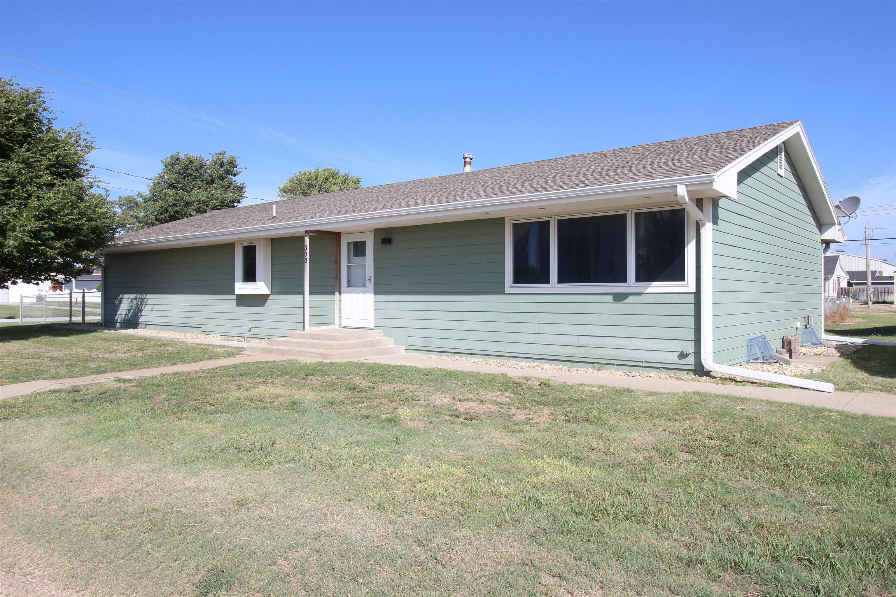 300 1st Avenue, Axtell, Nebraska 68924, 2 Bedroom Bedrooms, ,2 BathroomBathrooms,Residential,for Sale,300 1st Avenue,20261361