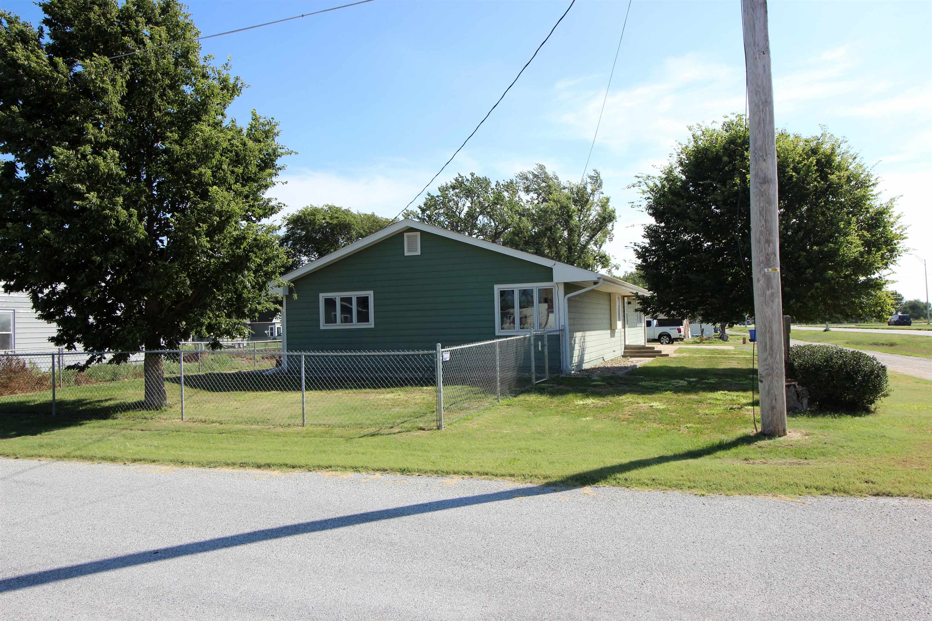 300 1st Avenue, Axtell, Nebraska 68924, 2 Bedroom Bedrooms, ,2 BathroomBathrooms,Residential,for Sale,300 1st Avenue,20261361