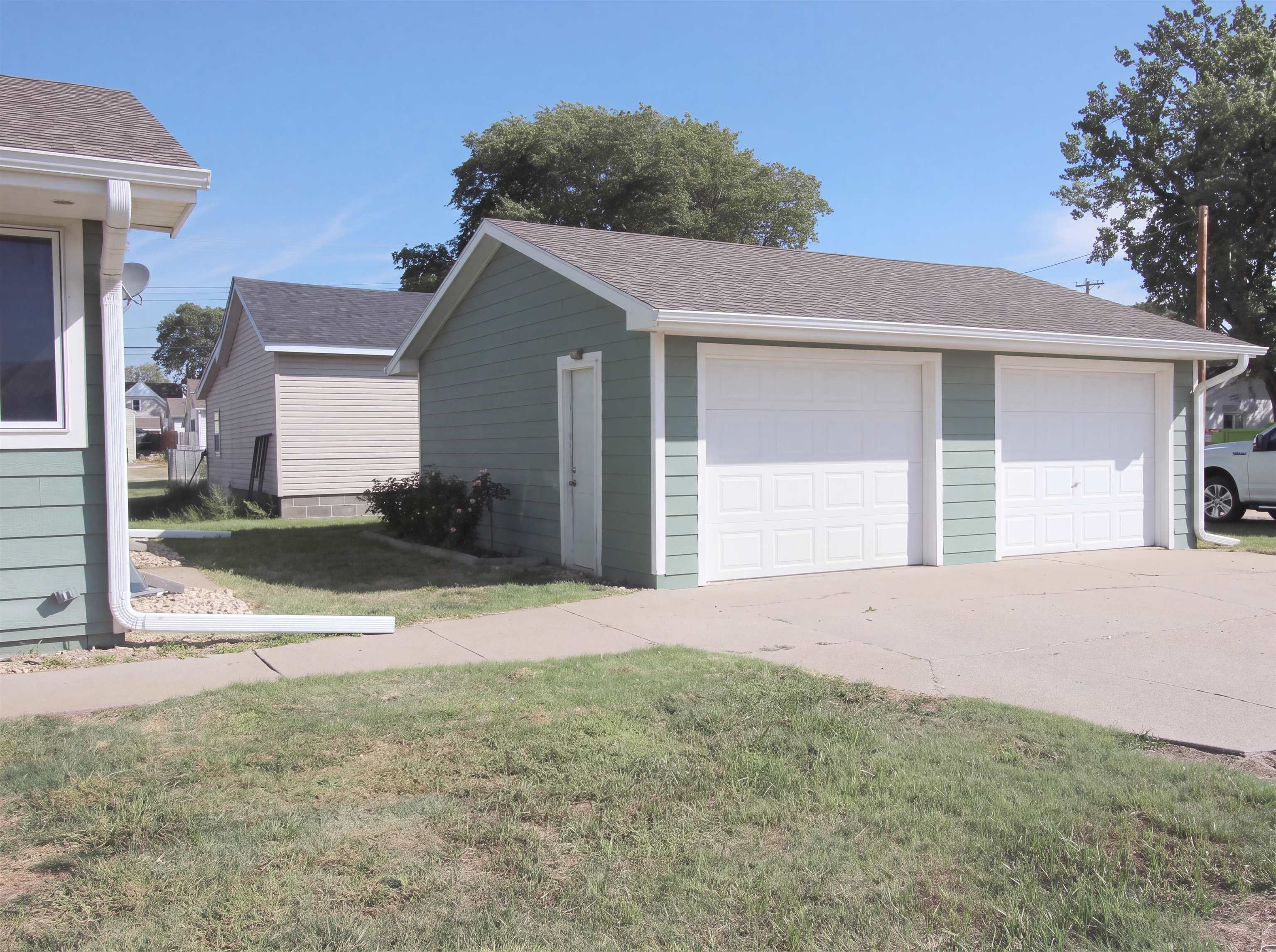 300 1st Avenue, Axtell, Nebraska 68924, 2 Bedroom Bedrooms, ,2 BathroomBathrooms,Residential,for Sale,300 1st Avenue,20261361