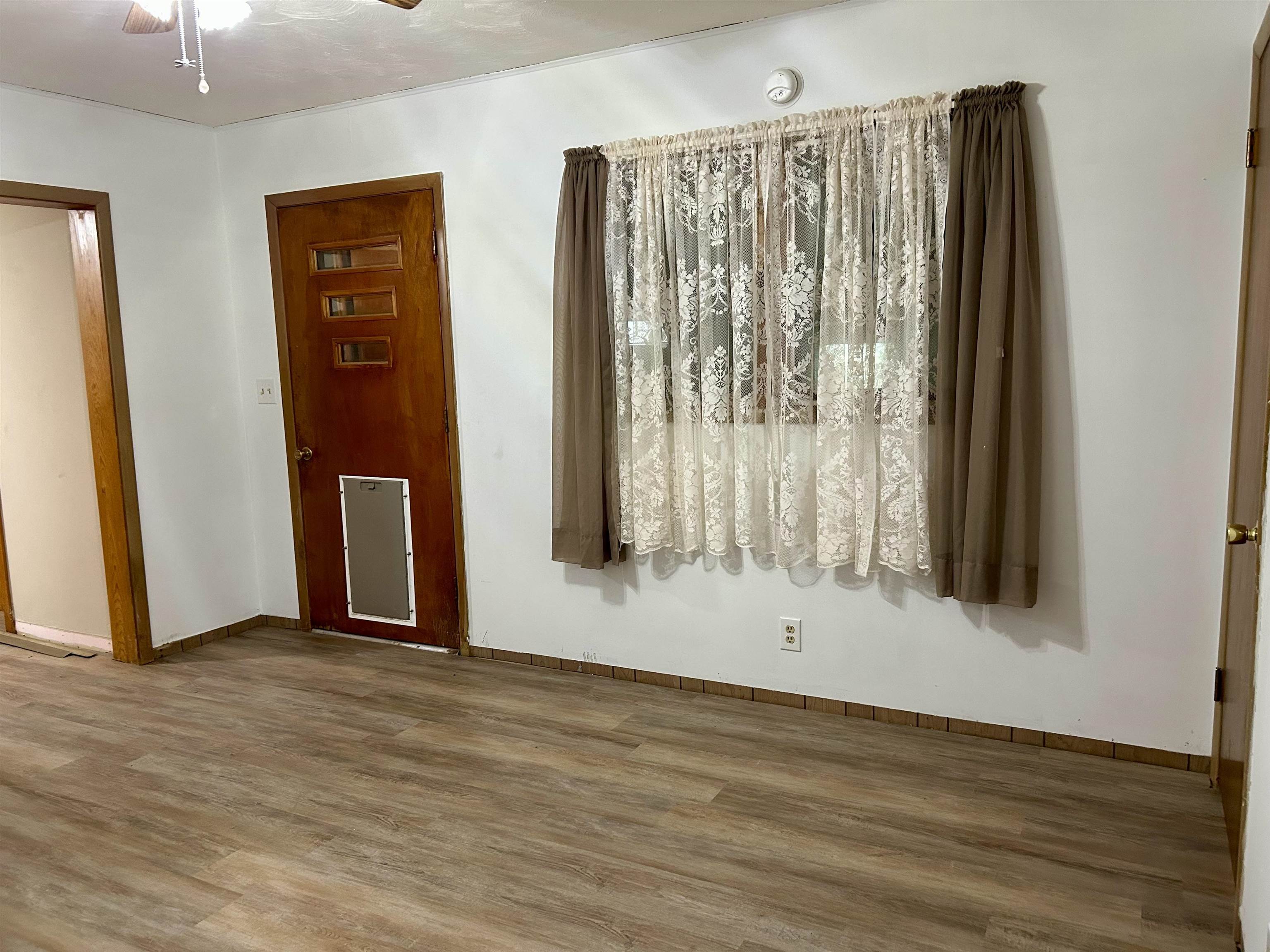 545 4th Avenue, Fairmont, Nebraska 68354, 2 Bedroom Bedrooms, ,2 BathroomBathrooms,Residential,for Sale,545 4th Avenue,20261363