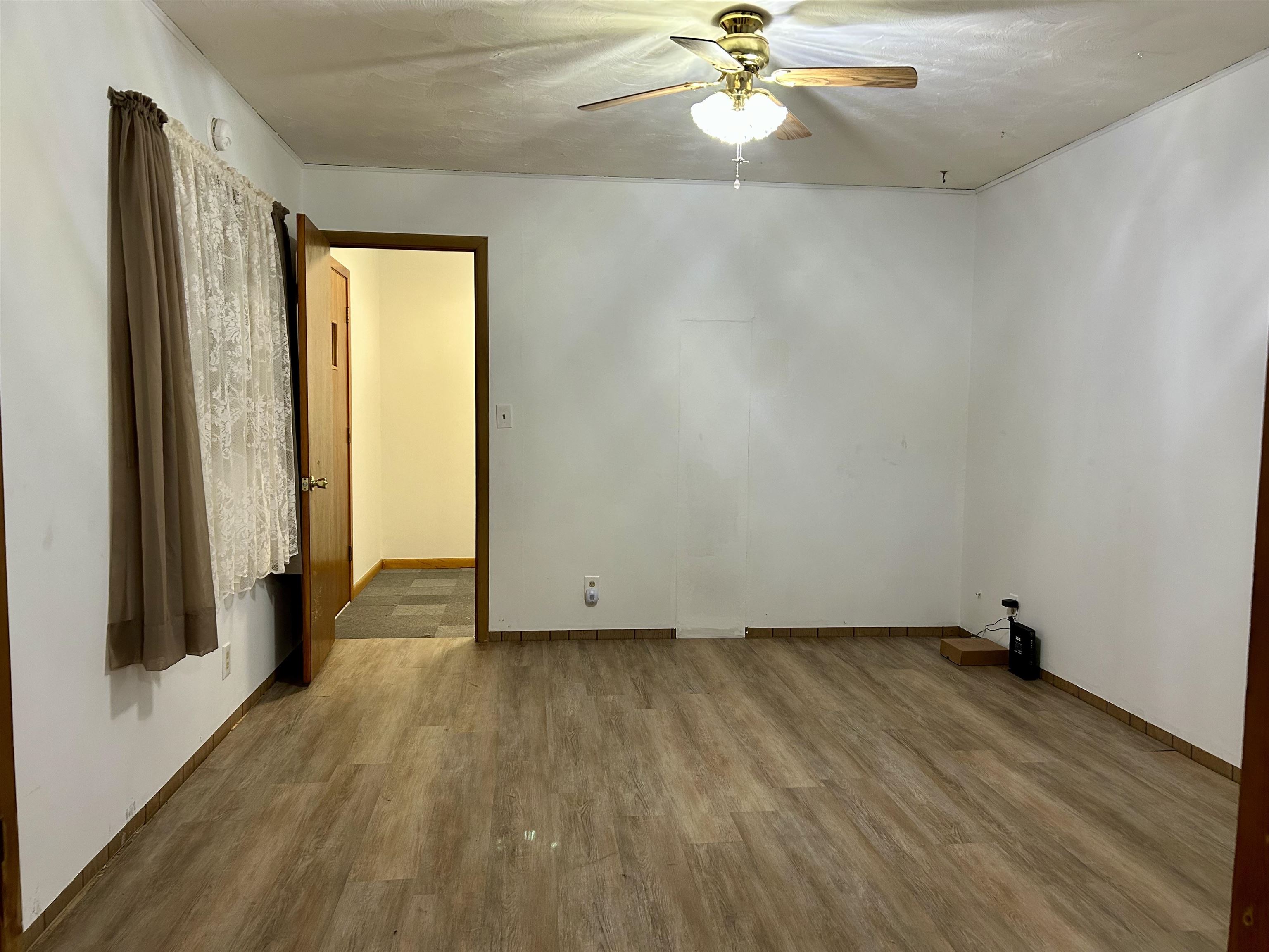 545 4th Avenue, Fairmont, Nebraska 68354, 2 Bedroom Bedrooms, ,2 BathroomBathrooms,Residential,for Sale,545 4th Avenue,20261363