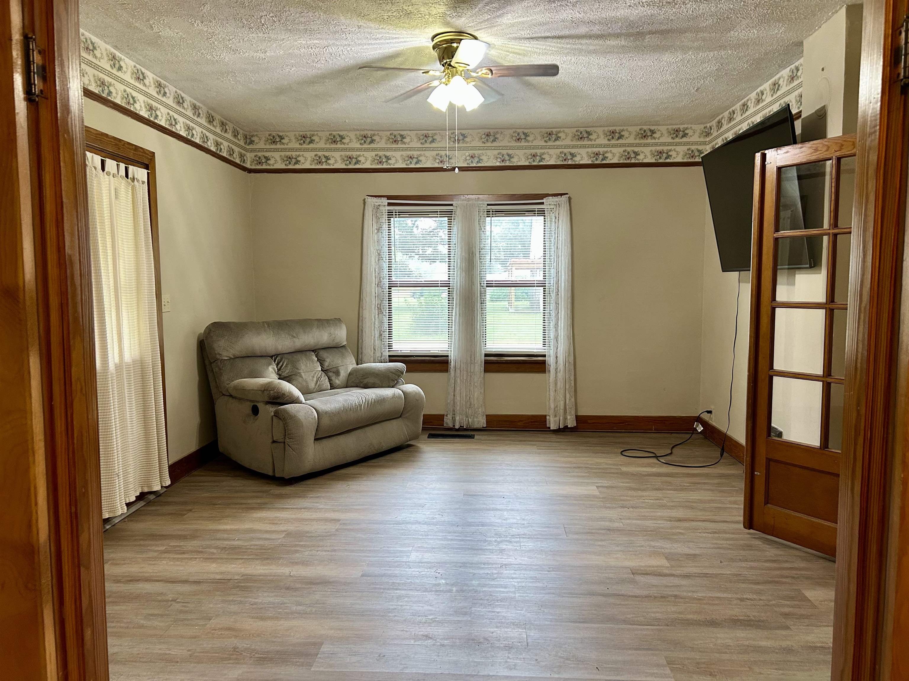 545 4th Avenue, Fairmont, Nebraska 68354, 2 Bedroom Bedrooms, ,2 BathroomBathrooms,Residential,for Sale,545 4th Avenue,20261363
