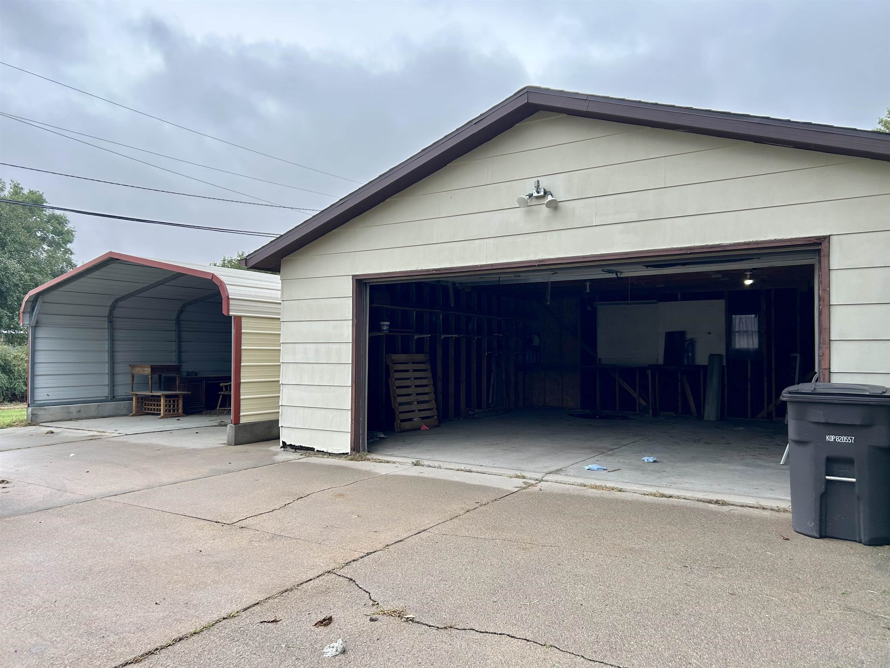 545 4th Avenue, Fairmont, Nebraska 68354, 2 Bedroom Bedrooms, ,2 BathroomBathrooms,Residential,for Sale,545 4th Avenue,20261363