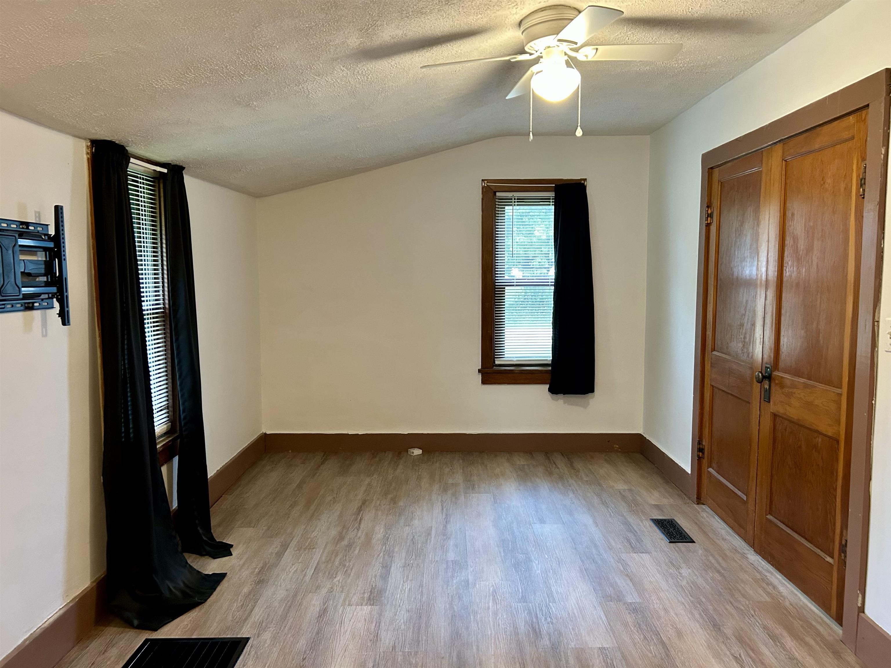 545 4th Avenue, Fairmont, Nebraska 68354, 2 Bedroom Bedrooms, ,2 BathroomBathrooms,Residential,for Sale,545 4th Avenue,20261363