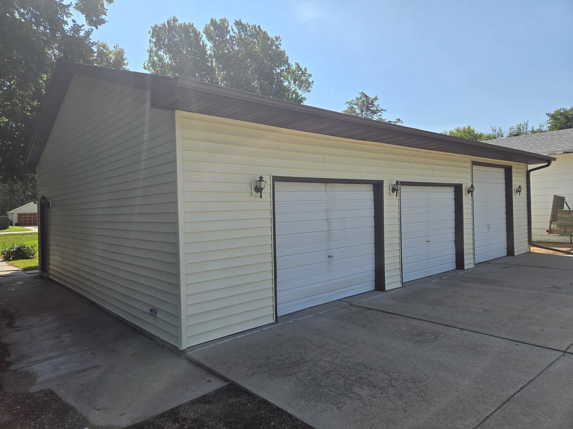 208 Lincoln Avenue, Shelton, Nebraska 68876, 3 Bedroom Bedrooms, ,2 BathroomBathrooms,Residential,for Sale,208 Lincoln Avenue,20261223