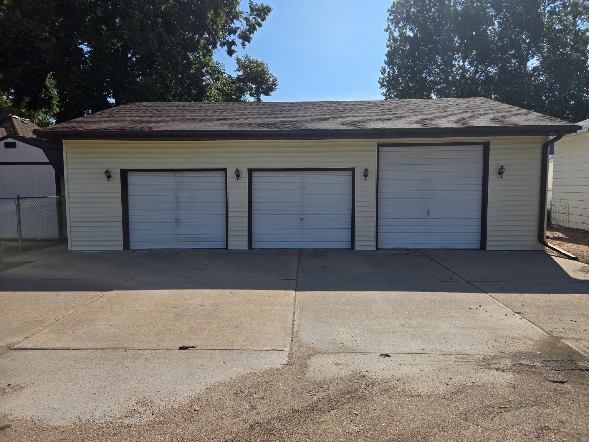 208 Lincoln Avenue, Shelton, Nebraska 68876, 3 Bedroom Bedrooms, ,2 BathroomBathrooms,Residential,for Sale,208 Lincoln Avenue,20261223