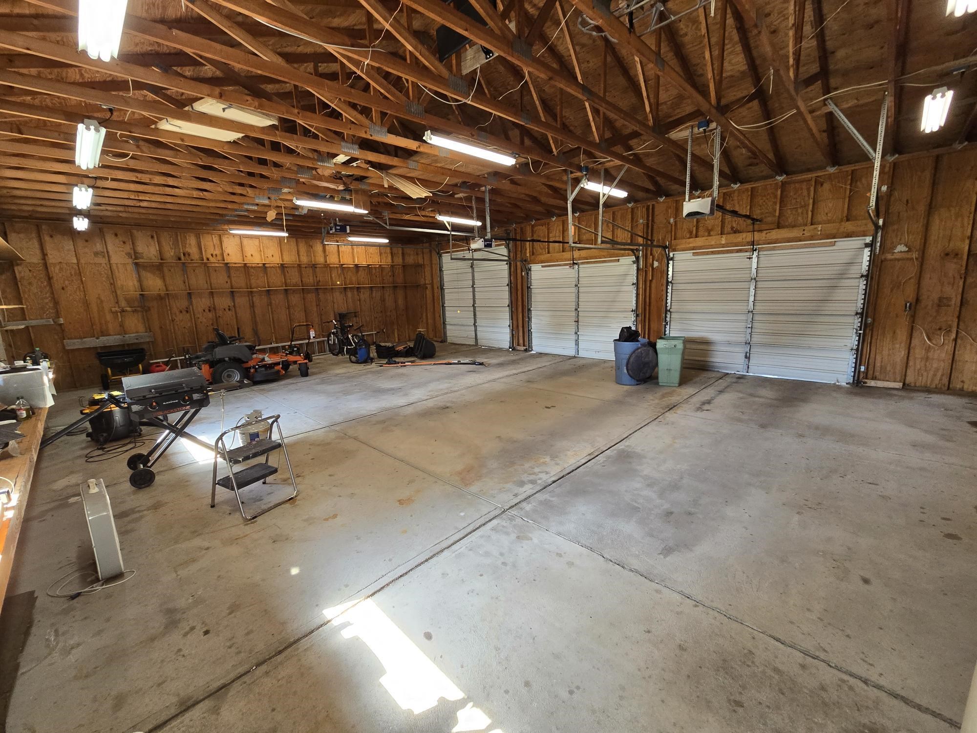 208 Lincoln Avenue, Shelton, Nebraska 68876, 3 Bedroom Bedrooms, ,2 BathroomBathrooms,Residential,for Sale,208 Lincoln Avenue,20261223