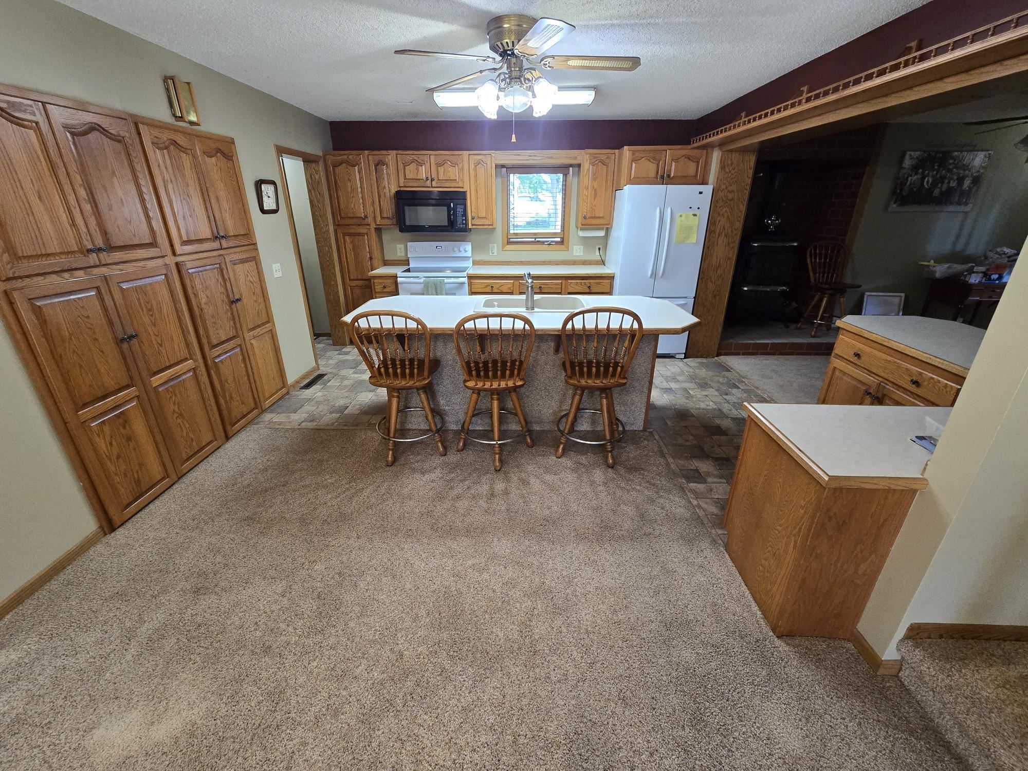208 Lincoln Avenue, Shelton, Nebraska 68876, 3 Bedroom Bedrooms, ,2 BathroomBathrooms,Residential,for Sale,208 Lincoln Avenue,20261223