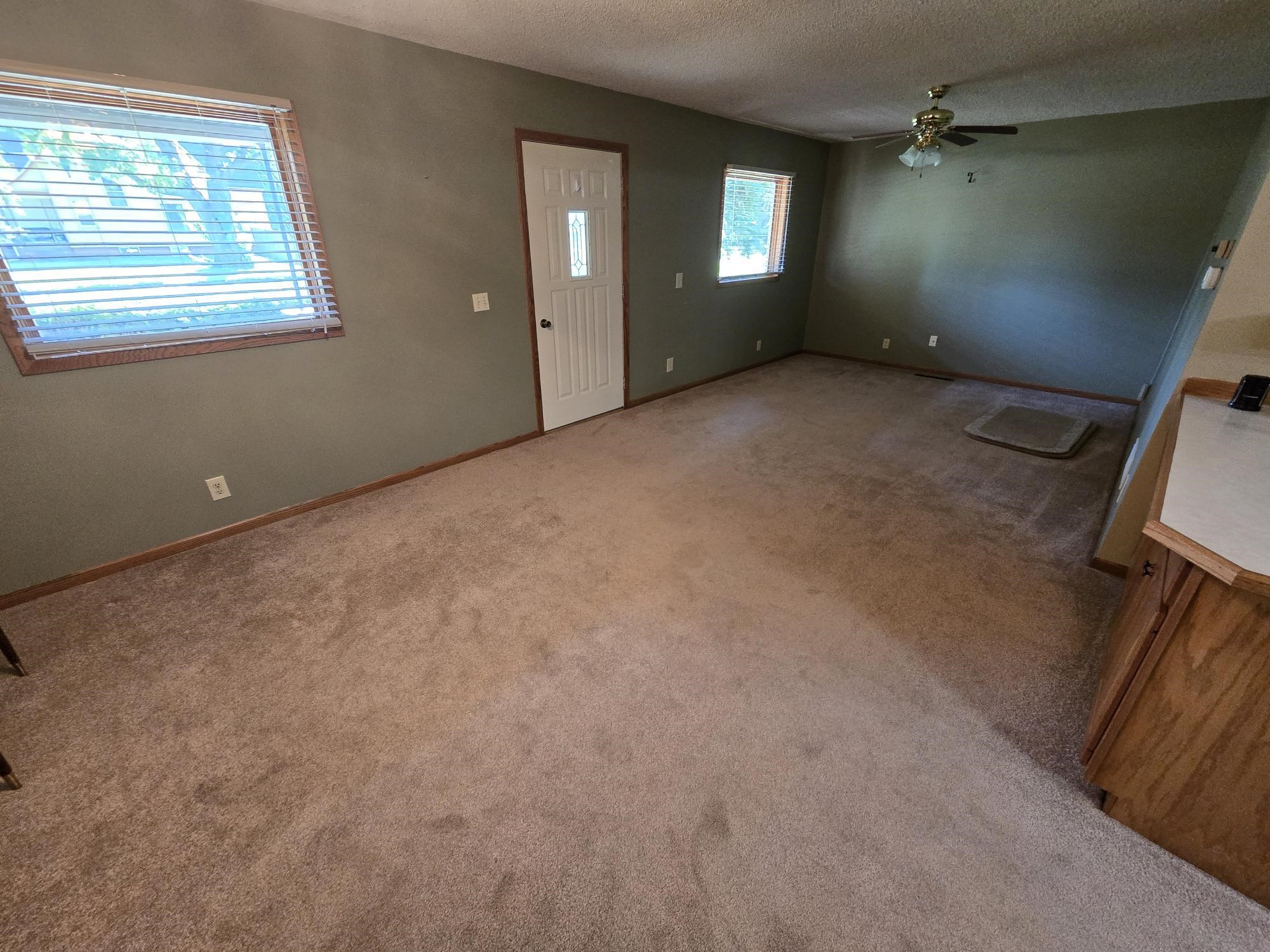 208 Lincoln Avenue, Shelton, Nebraska 68876, 3 Bedroom Bedrooms, ,2 BathroomBathrooms,Residential,for Sale,208 Lincoln Avenue,20261223