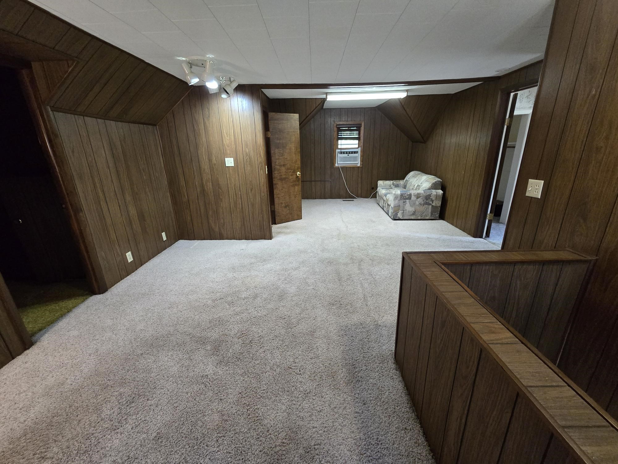 208 Lincoln Avenue, Shelton, Nebraska 68876, 3 Bedroom Bedrooms, ,2 BathroomBathrooms,Residential,for Sale,208 Lincoln Avenue,20261223