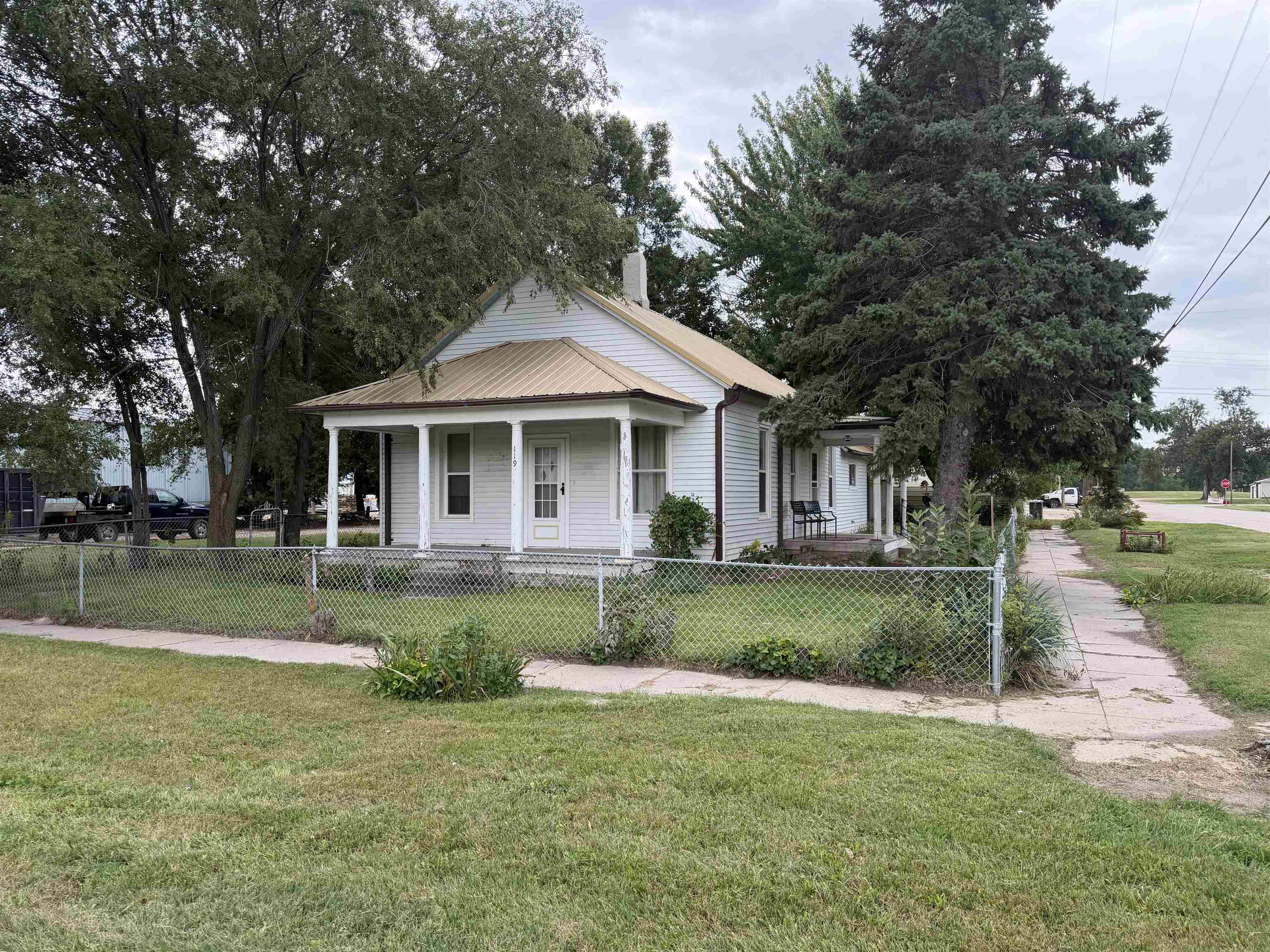 119 W Cedar Street, Pleasanton, Nebraska 68866, 2 Bedroom Bedrooms, ,1 BathroomBathrooms,Residential,for Sale,119 W Cedar Street,20261367