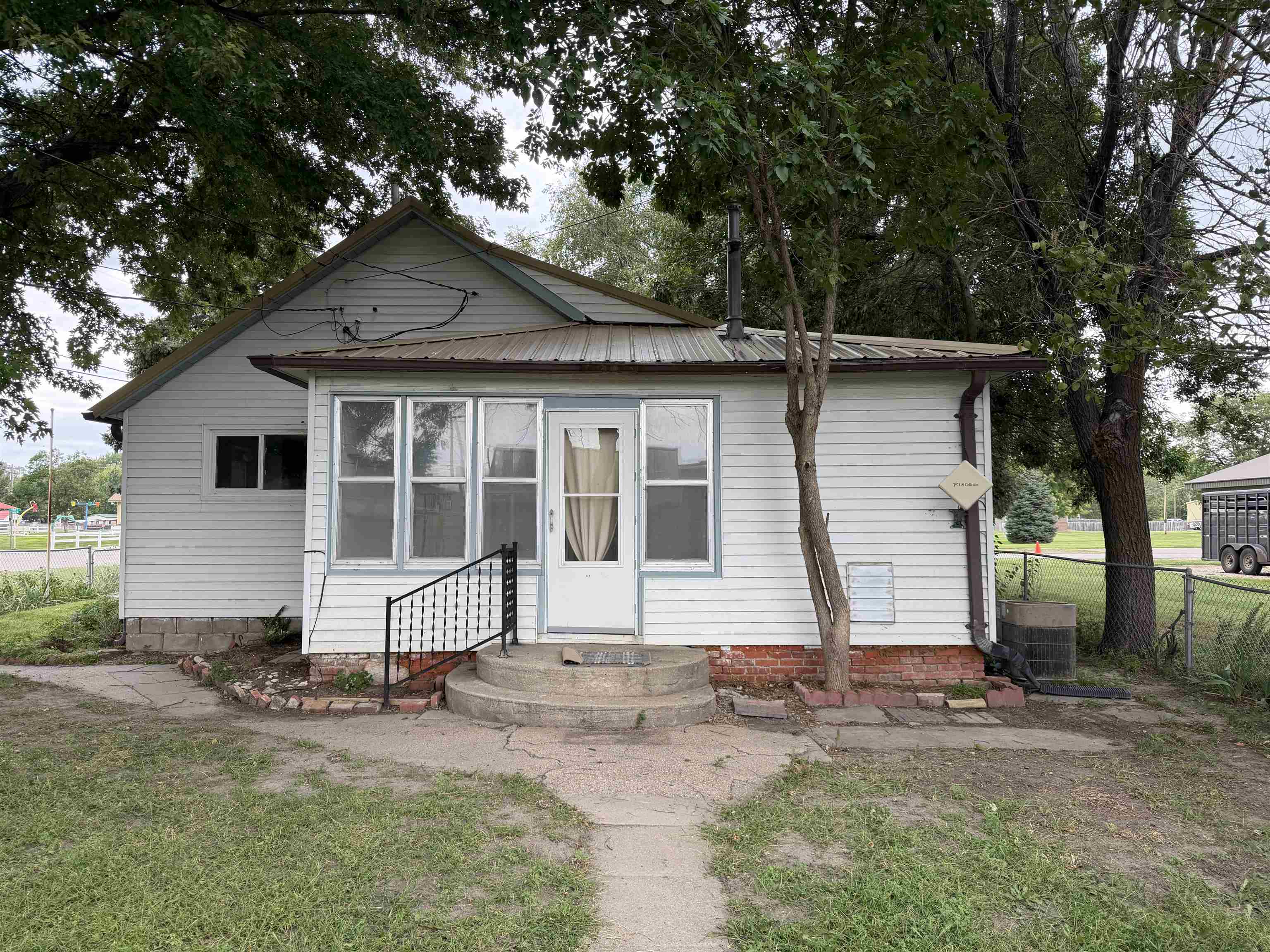 119 W Cedar Street, Pleasanton, Nebraska 68866, 2 Bedroom Bedrooms, ,1 BathroomBathrooms,Residential,for Sale,119 W Cedar Street,20261367