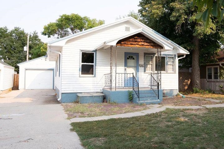 509 W 7th Street, McCook, Nebraska 69001, 2 Bedroom Bedrooms, ,2 BathroomBathrooms,Residential,for Sale,509 W 7th Street,20261371