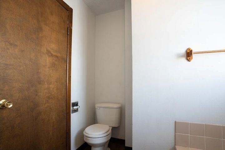509 W 7th Street, McCook, Nebraska 69001, 2 Bedroom Bedrooms, ,2 BathroomBathrooms,Residential,for Sale,509 W 7th Street,20261371