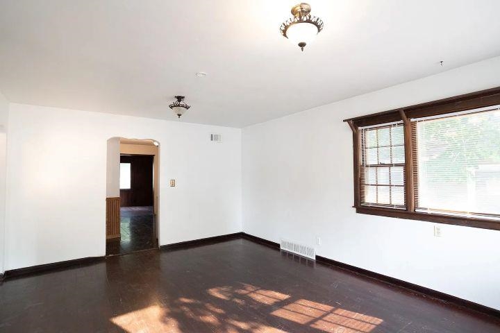 509 W 7th Street, McCook, Nebraska 69001, 2 Bedroom Bedrooms, ,2 BathroomBathrooms,Residential,for Sale,509 W 7th Street,20261371
