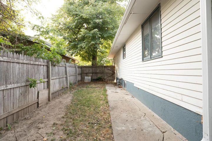 509 W 7th Street, McCook, Nebraska 69001, 2 Bedroom Bedrooms, ,2 BathroomBathrooms,Residential,for Sale,509 W 7th Street,20261371