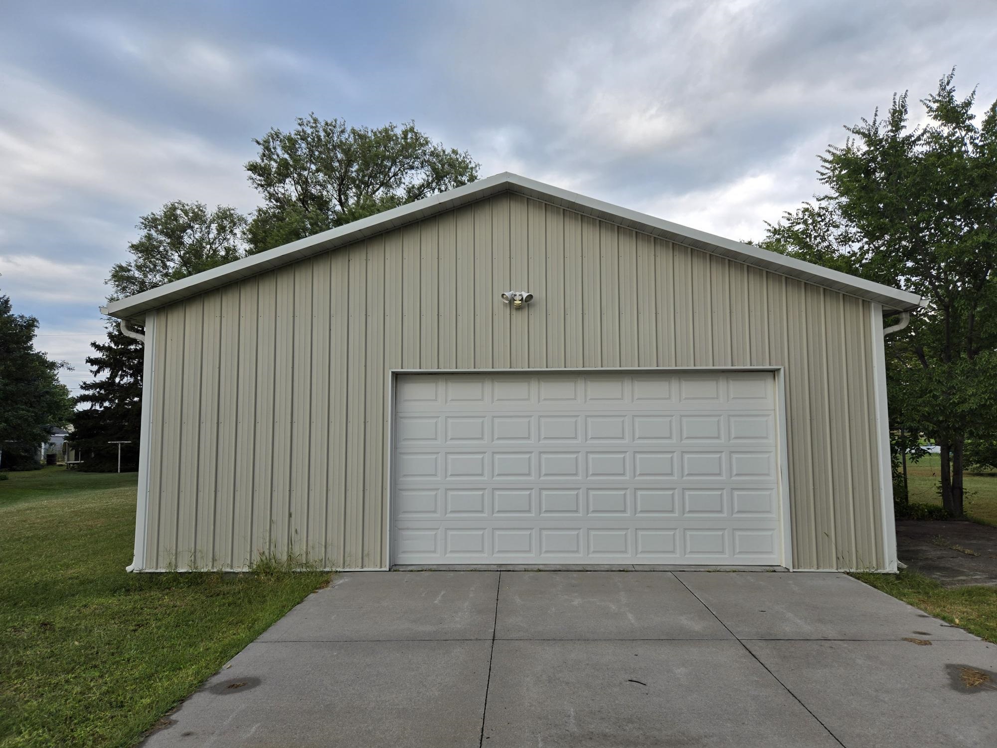 504 Lincoln Ave, Shelton, Nebraska 68876, 2 Bedroom Bedrooms, ,1 BathroomBathrooms,Residential,for Sale,504 Lincoln Ave,20261370