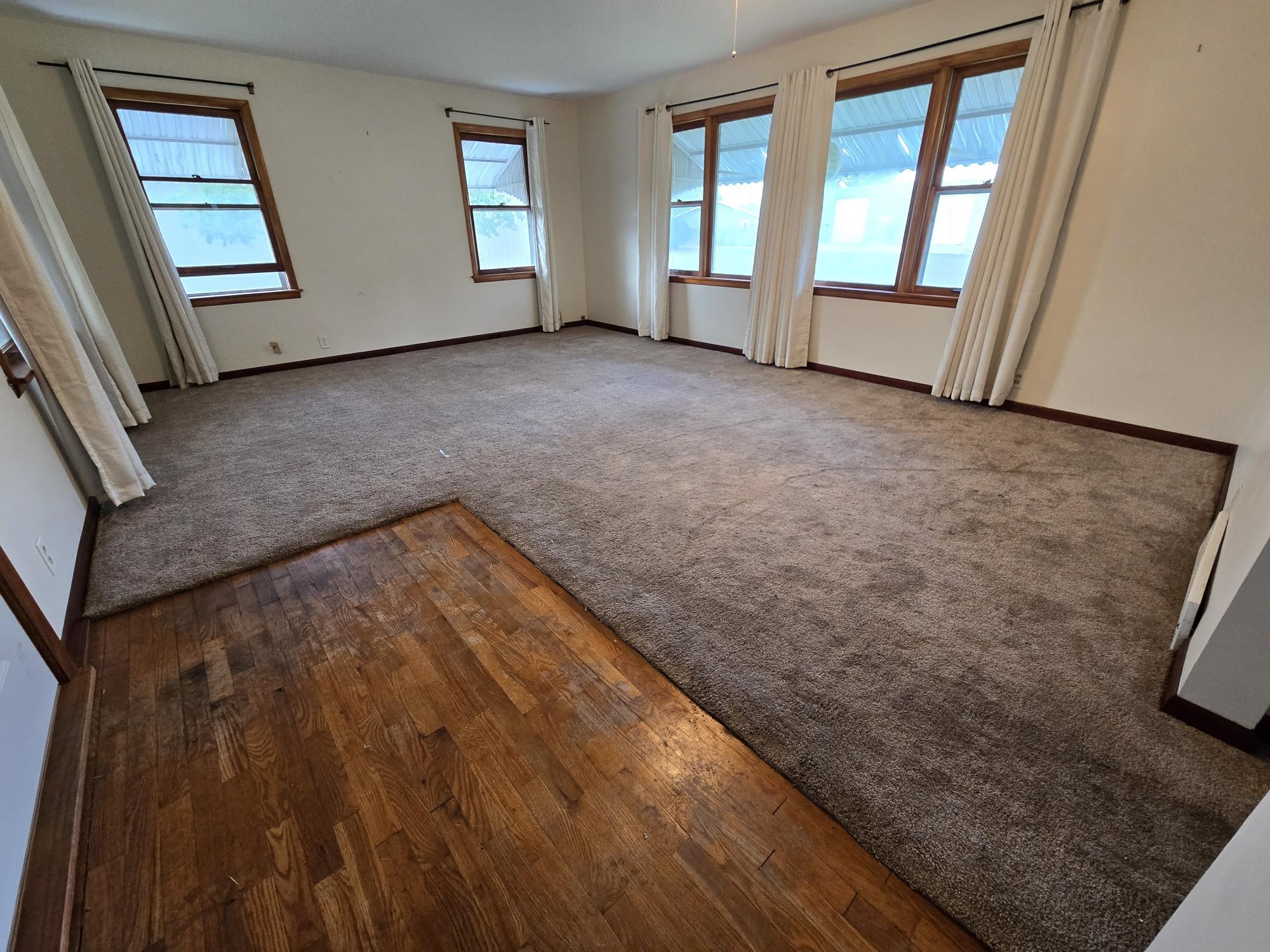 504 Lincoln Ave, Shelton, Nebraska 68876, 2 Bedroom Bedrooms, ,1 BathroomBathrooms,Residential,for Sale,504 Lincoln Ave,20261370