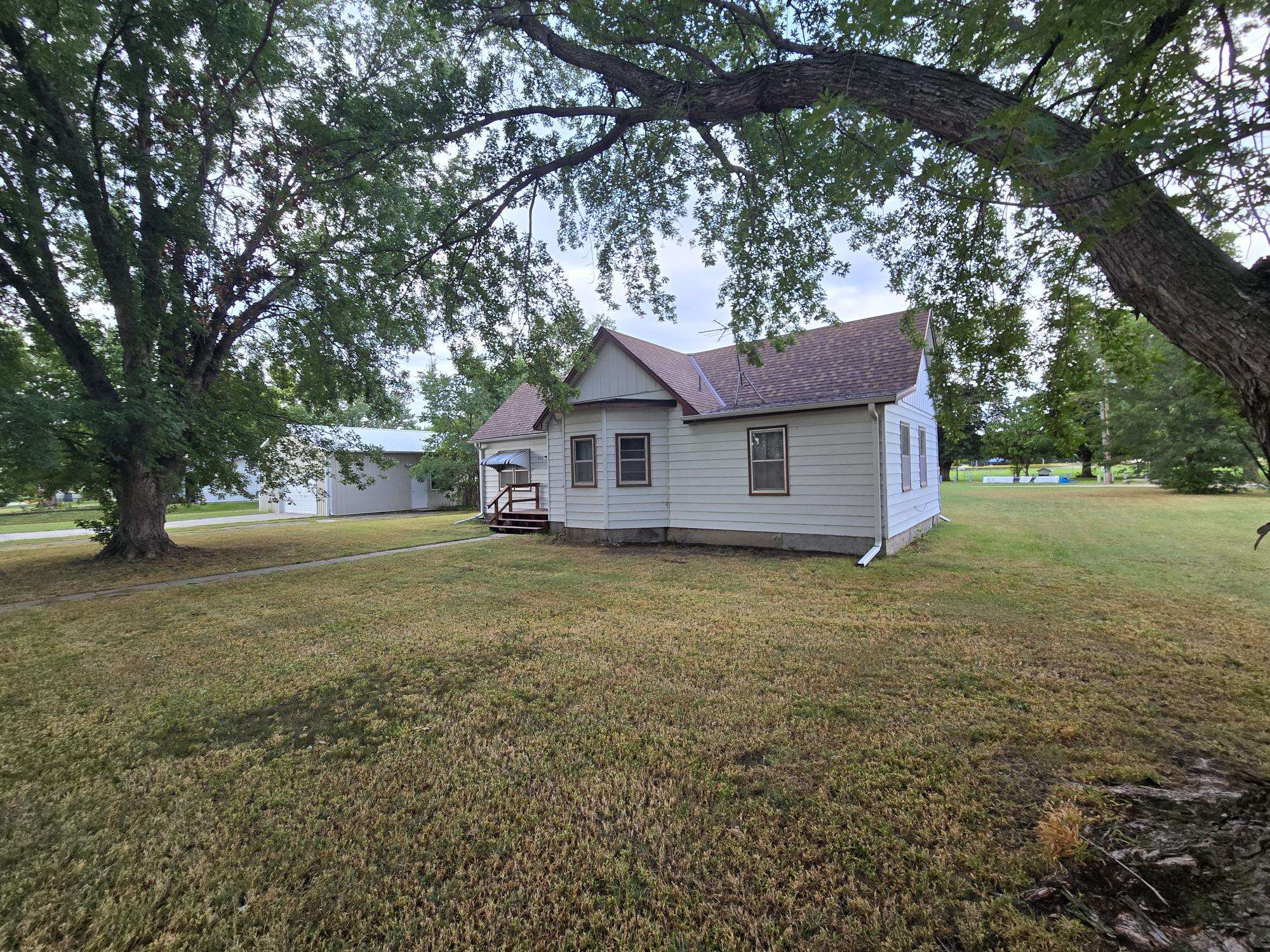 504 Lincoln Ave, Shelton, Nebraska 68876, 2 Bedroom Bedrooms, ,1 BathroomBathrooms,Residential,for Sale,504 Lincoln Ave,20261370