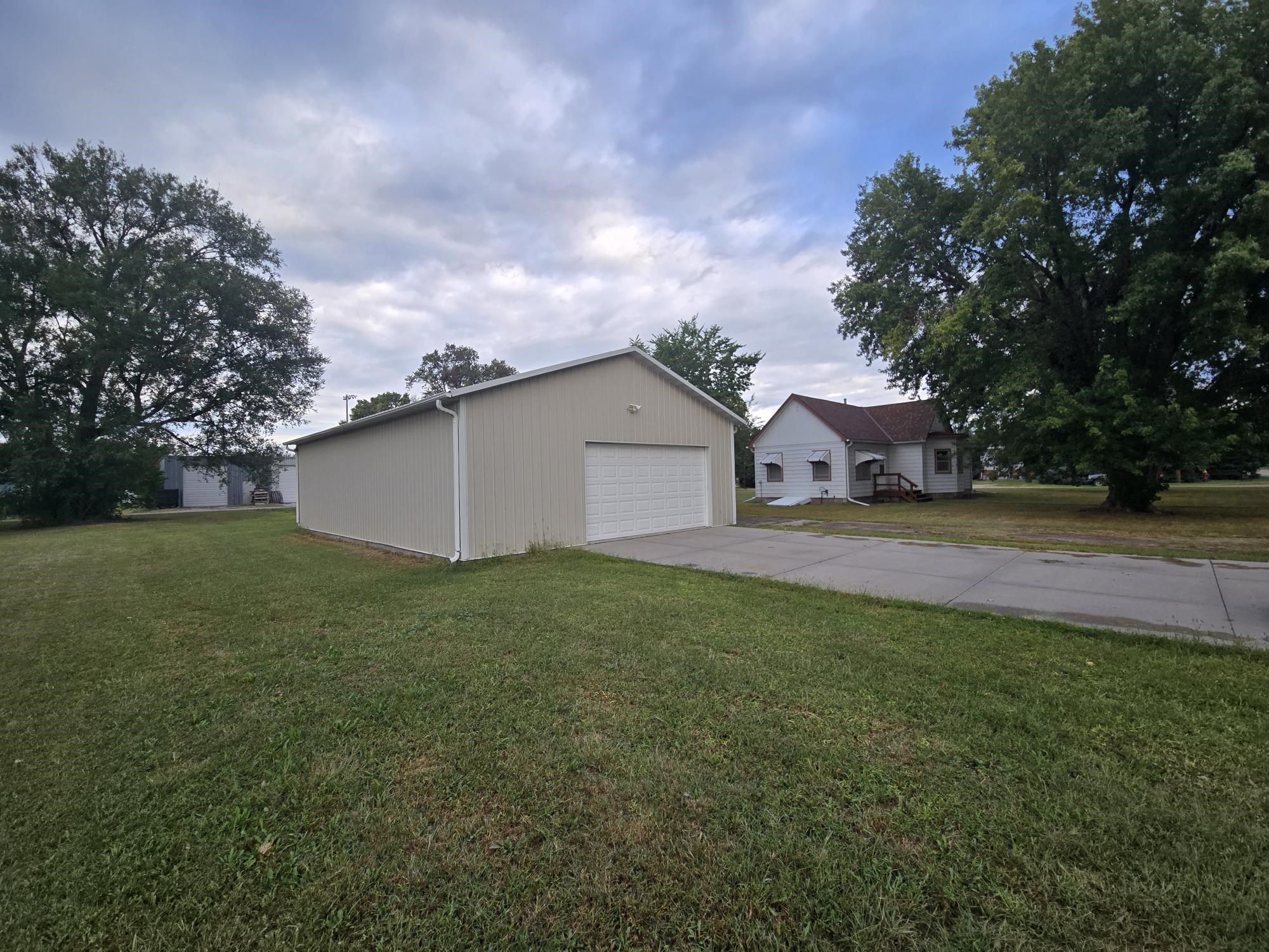 504 Lincoln Ave, Shelton, Nebraska 68876, 2 Bedroom Bedrooms, ,1 BathroomBathrooms,Residential,for Sale,504 Lincoln Ave,20261370