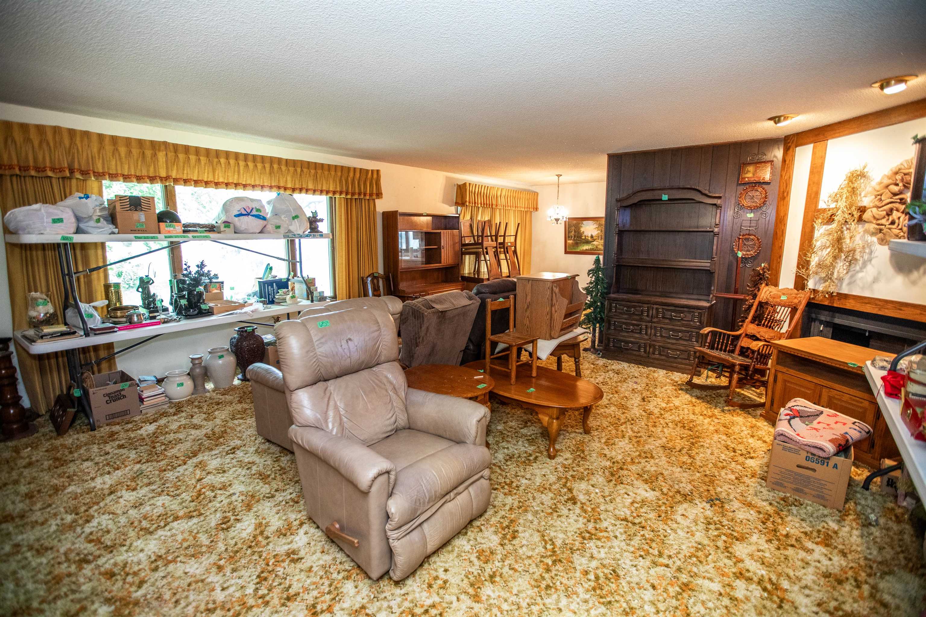 1209 Blaine St, Holdrege, Nebraska 68949, 2 Bedroom Bedrooms, ,2 BathroomBathrooms,Residential,for Sale,1209 Blaine St,20261369