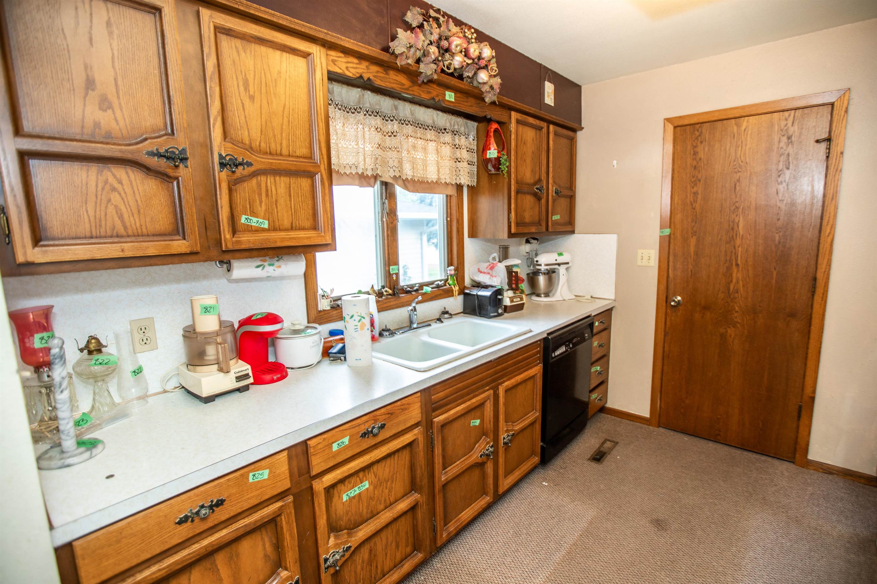 1209 Blaine St, Holdrege, Nebraska 68949, 2 Bedroom Bedrooms, ,2 BathroomBathrooms,Residential,for Sale,1209 Blaine St,20261369