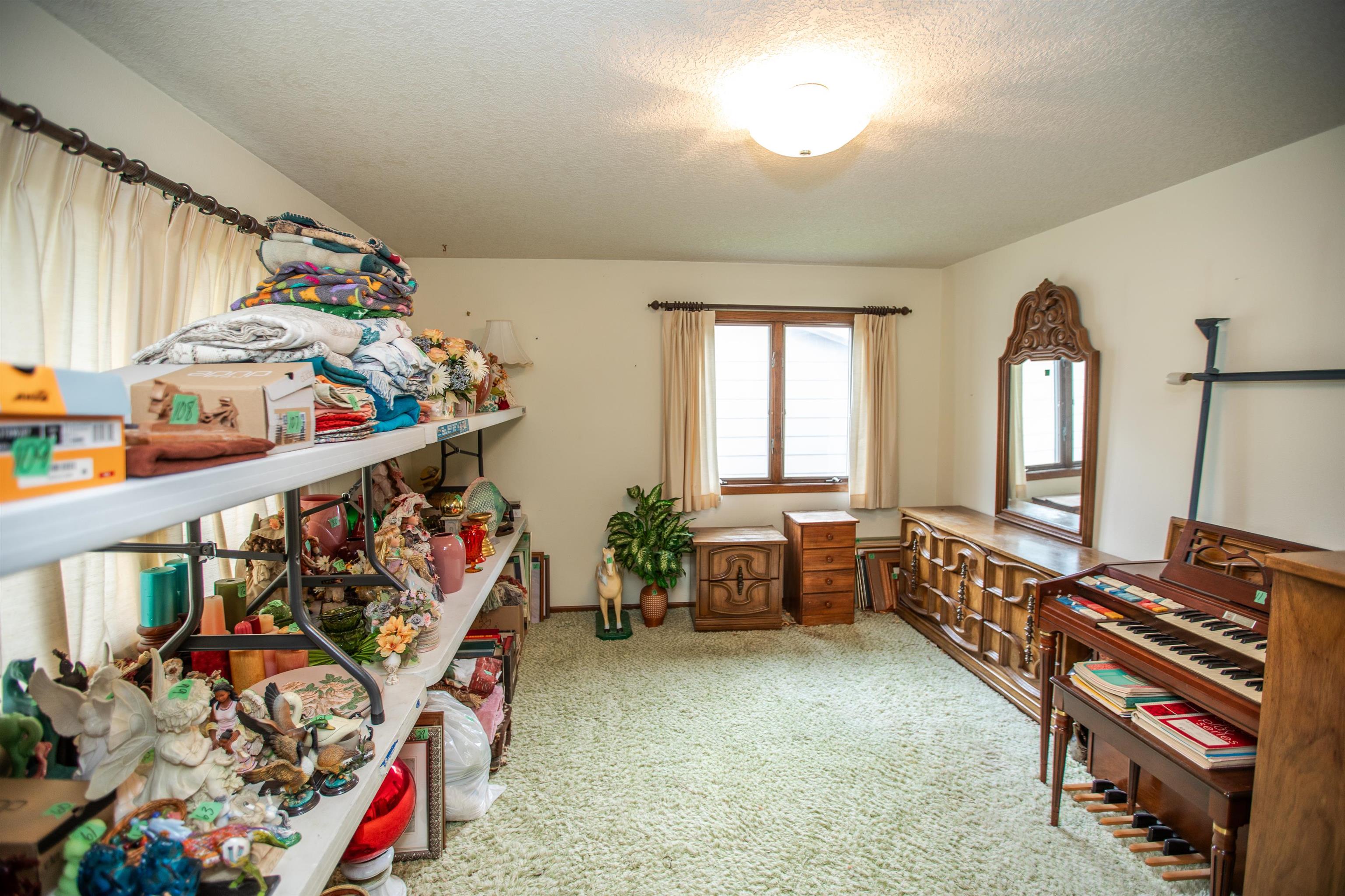 1209 Blaine St, Holdrege, Nebraska 68949, 2 Bedroom Bedrooms, ,2 BathroomBathrooms,Residential,for Sale,1209 Blaine St,20261369