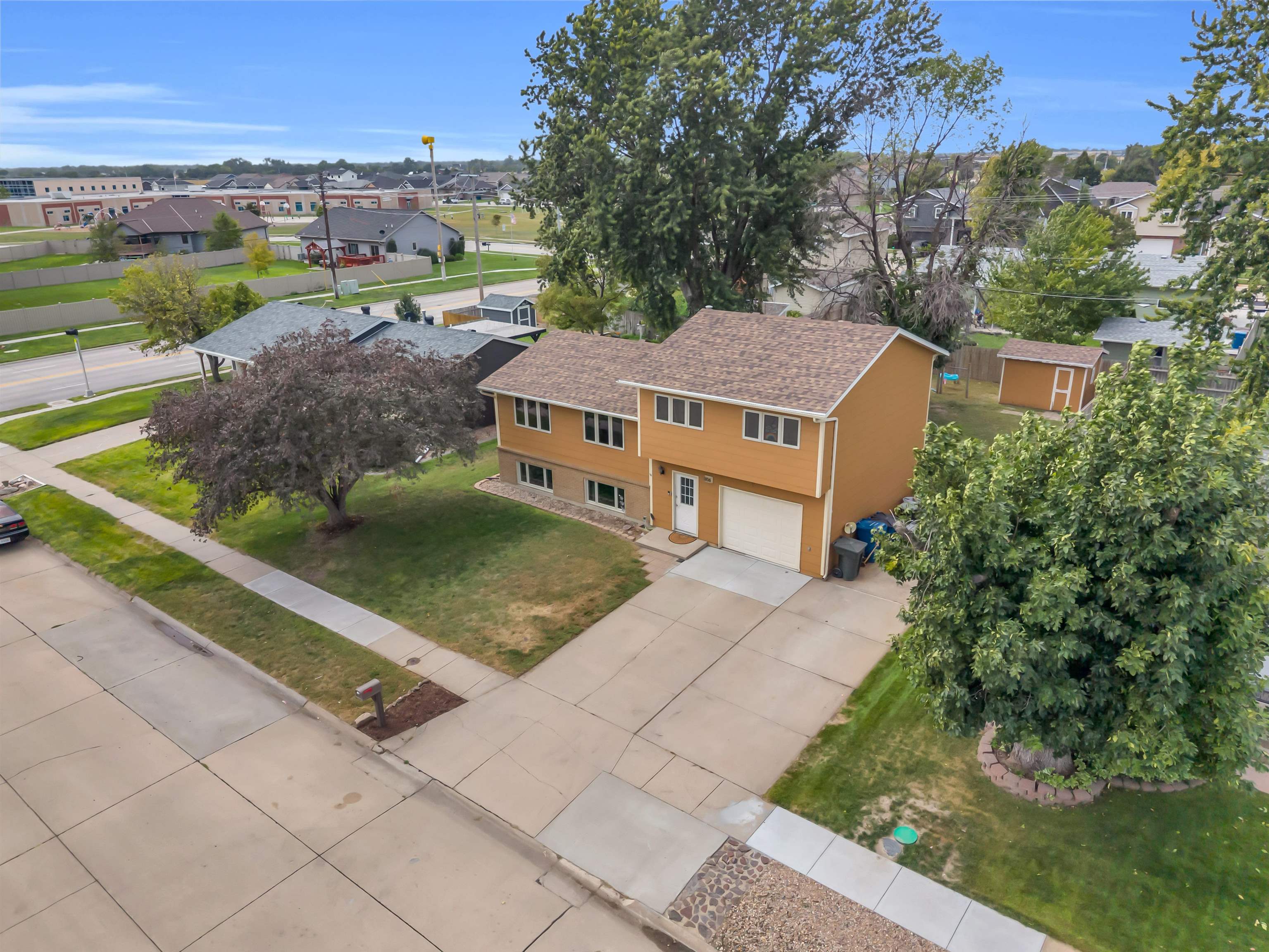 1106 14th Avenue, Kearney, Nebraska 68845, 4 Bedroom Bedrooms, ,2 BathroomBathrooms,Residential,for Sale,1106 14th Avenue,20261373