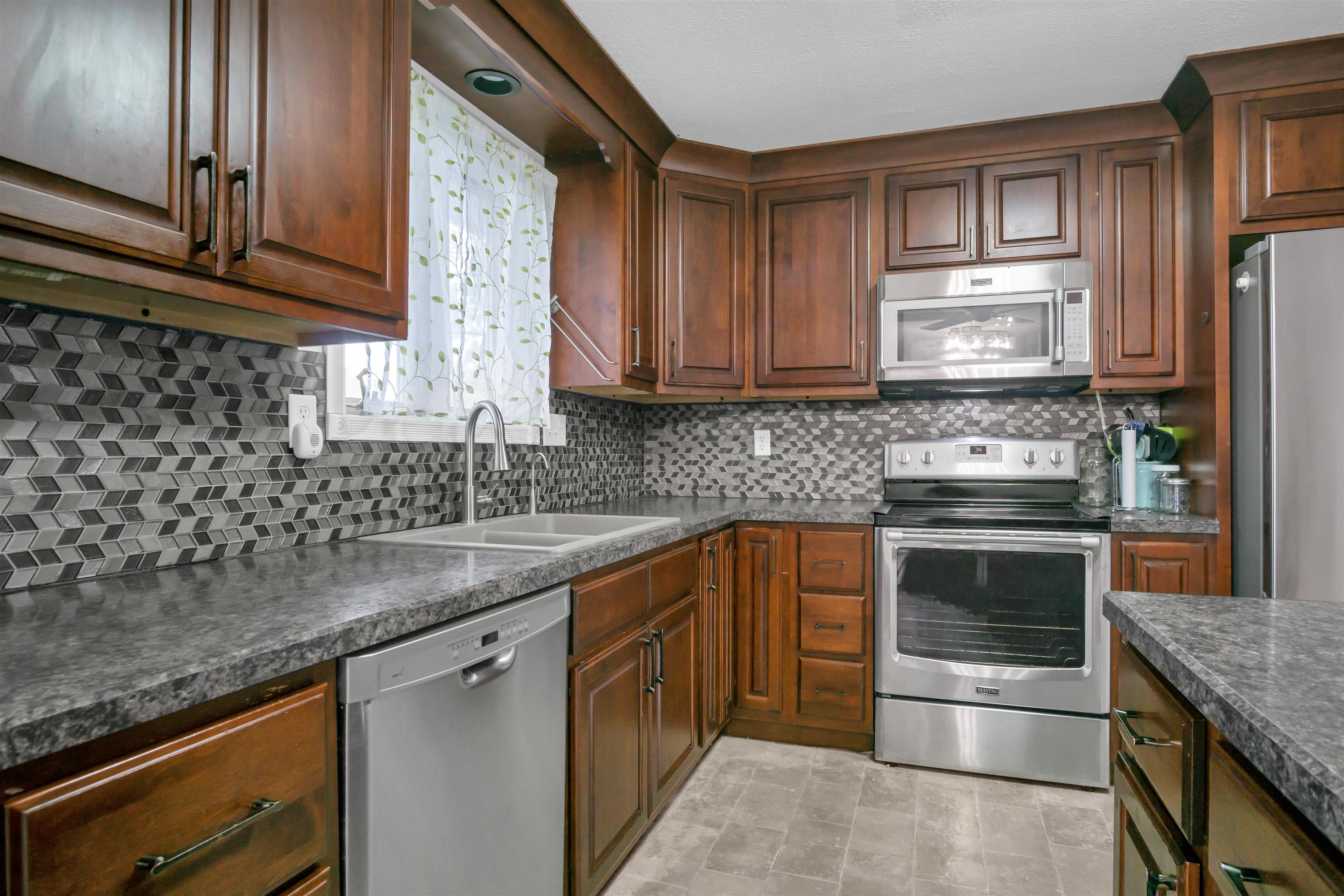 1106 14th Avenue, Kearney, Nebraska 68845, 4 Bedroom Bedrooms, ,2 BathroomBathrooms,Residential,for Sale,1106 14th Avenue,20261373