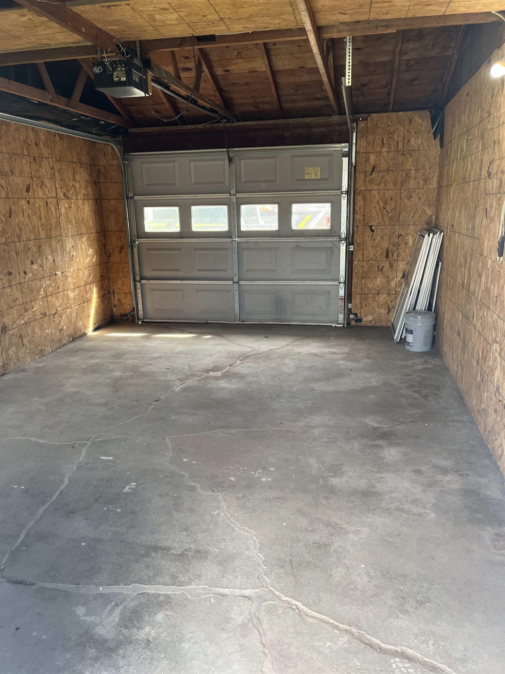 415 N Bond Street, Elm Creek, Nebraska 68836, 2 Bedroom Bedrooms, ,1 BathroomBathrooms,Residential,for Sale,415 N Bond Street,20261376