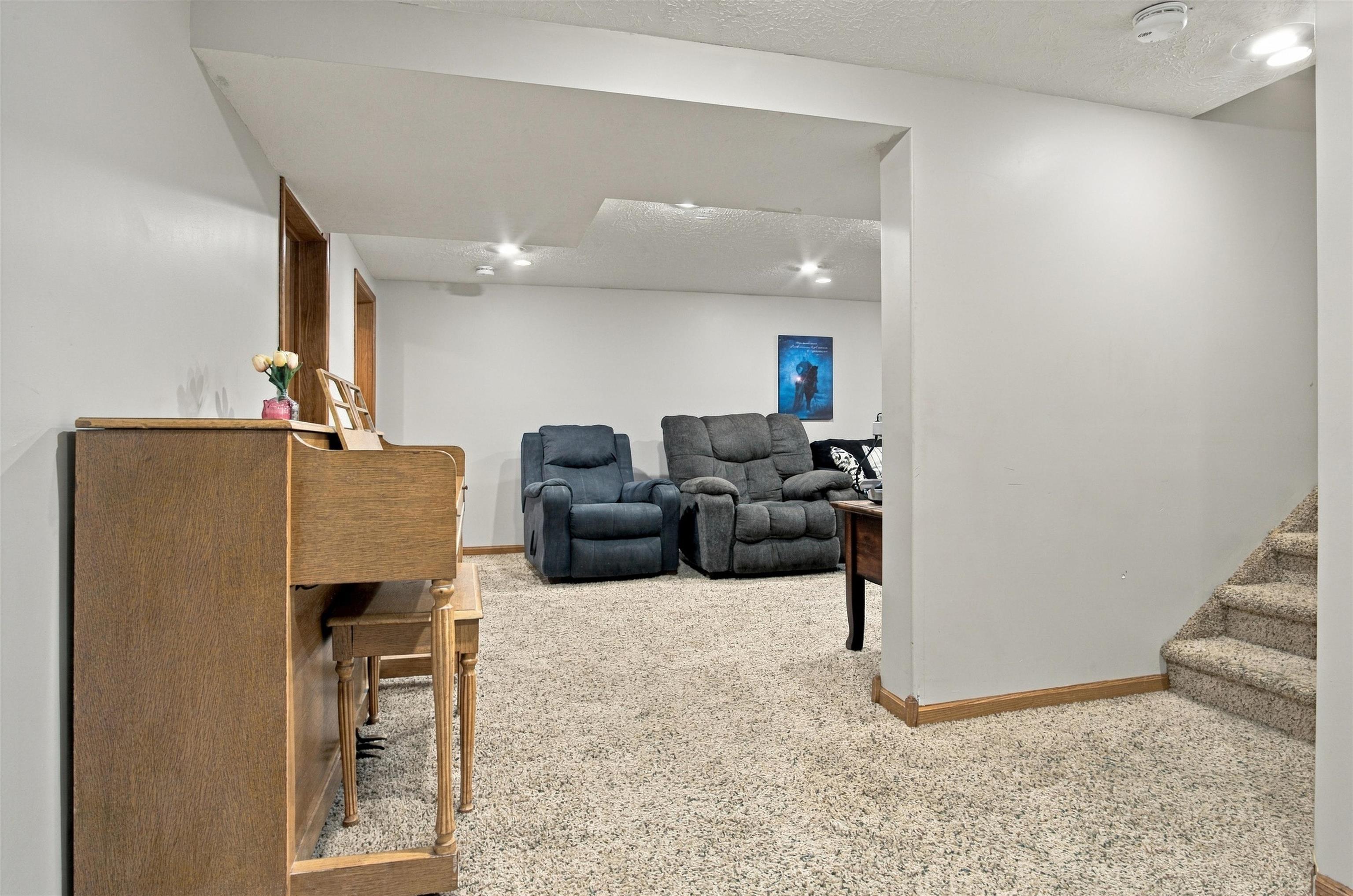 517 E 2nd Street, Minden, Nebraska 68959, 3 Bedroom Bedrooms, ,2 BathroomBathrooms,Residential,for Sale,517 E 2nd Street,20261377