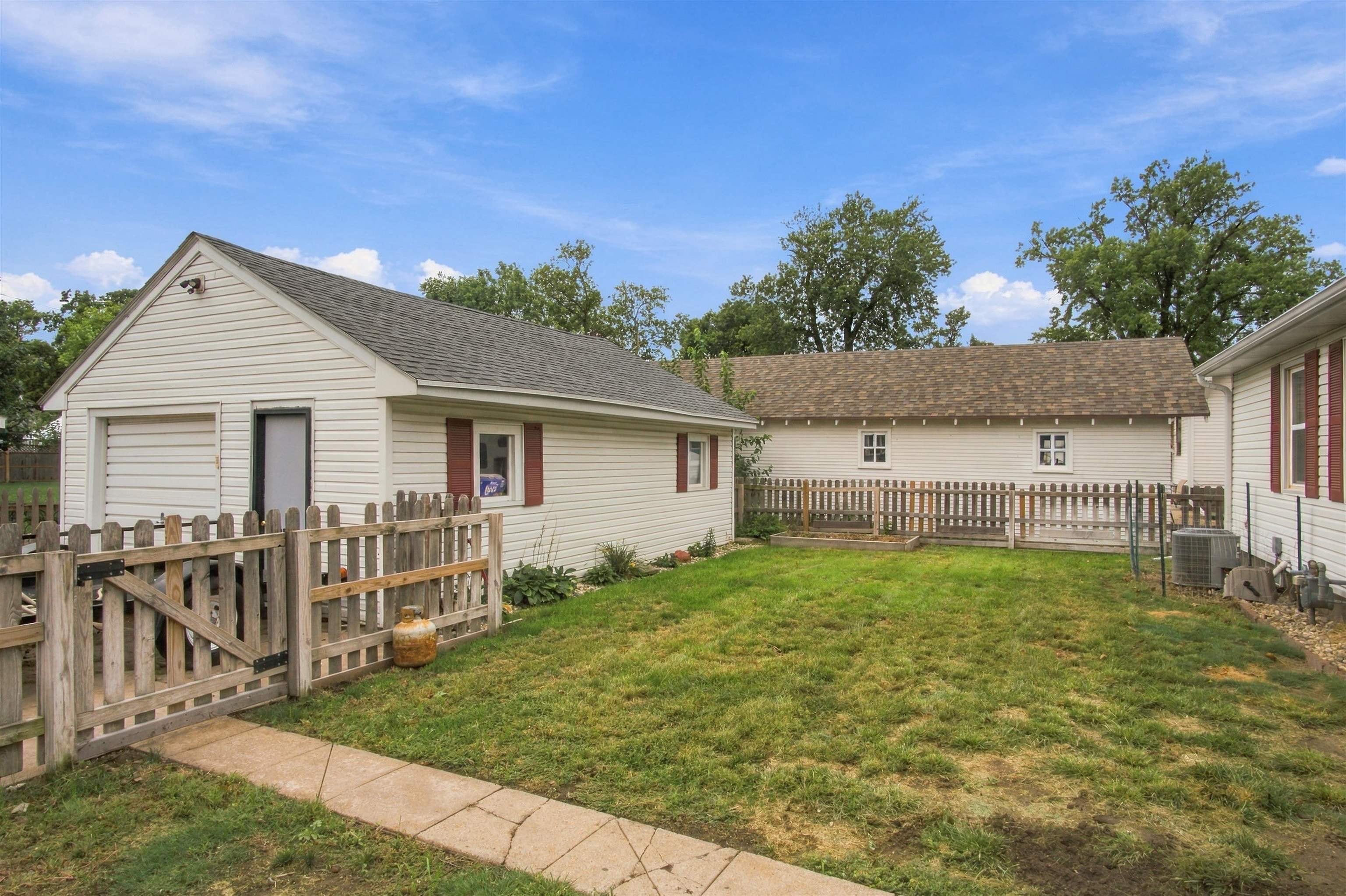 517 E 2nd Street, Minden, Nebraska 68959, 3 Bedroom Bedrooms, ,2 BathroomBathrooms,Residential,for Sale,517 E 2nd Street,20261377