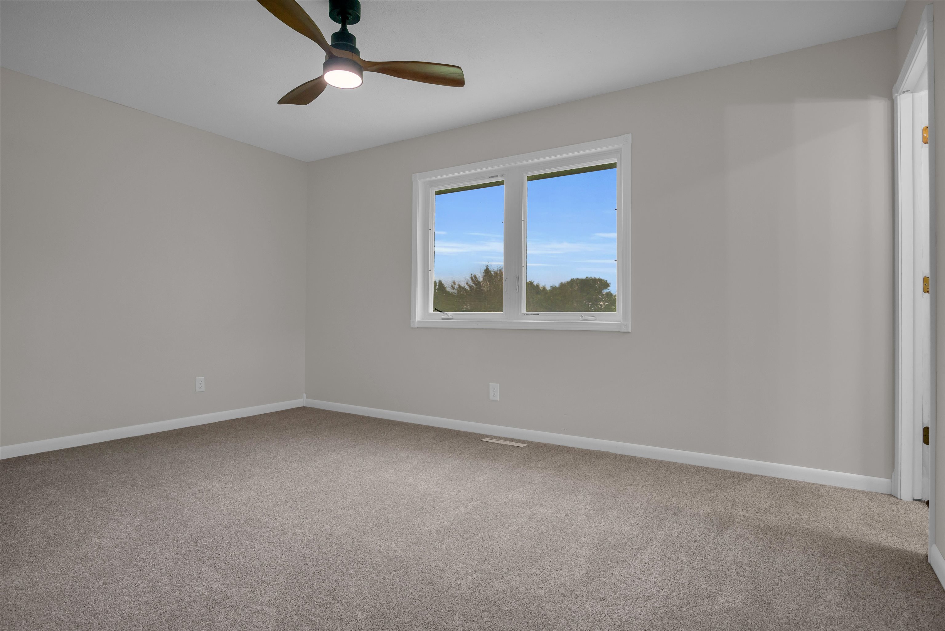 106 Cedar Street, Kearney, Nebraska 68845, 5 Bedroom Bedrooms, ,2 BathroomBathrooms,Residential,for Sale,106 Cedar Street,20261381