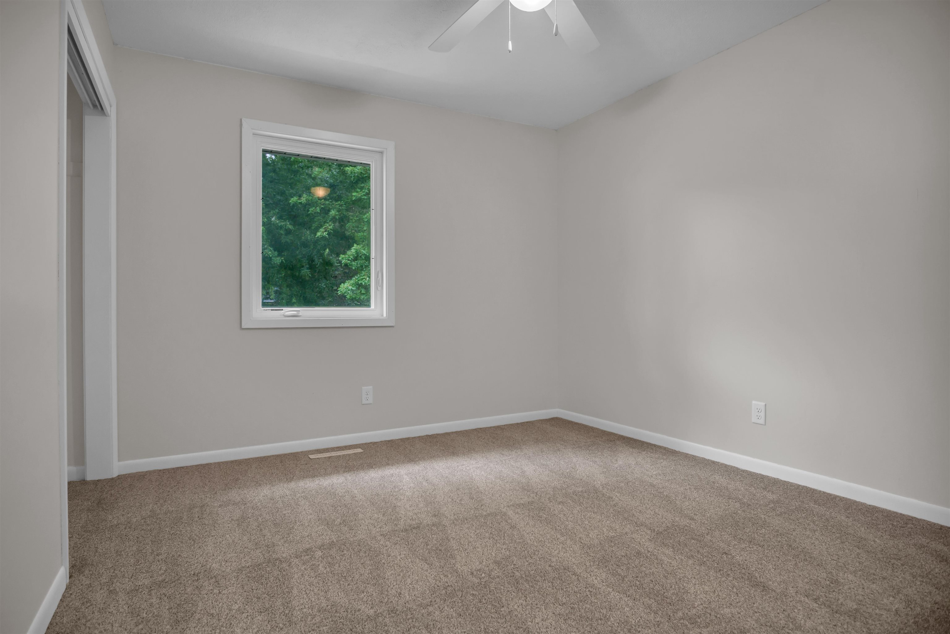 106 Cedar Street, Kearney, Nebraska 68845, 5 Bedroom Bedrooms, ,2 BathroomBathrooms,Residential,for Sale,106 Cedar Street,20261381