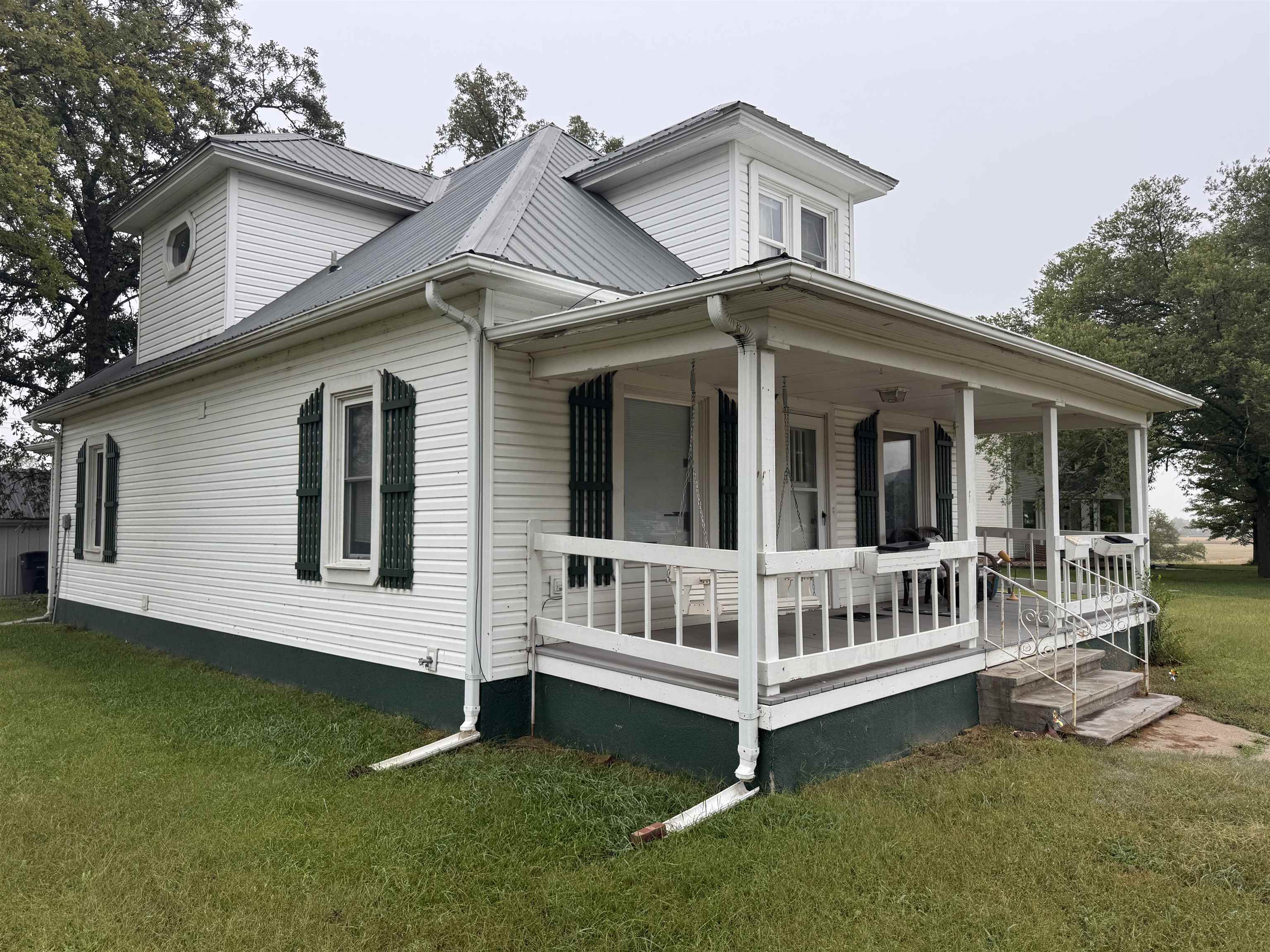 112 N Center Street, Clay Center, Nebraska 68933, 5 Bedroom Bedrooms, ,2 BathroomBathrooms,Residential,for Sale,112 N Center Street,20261386