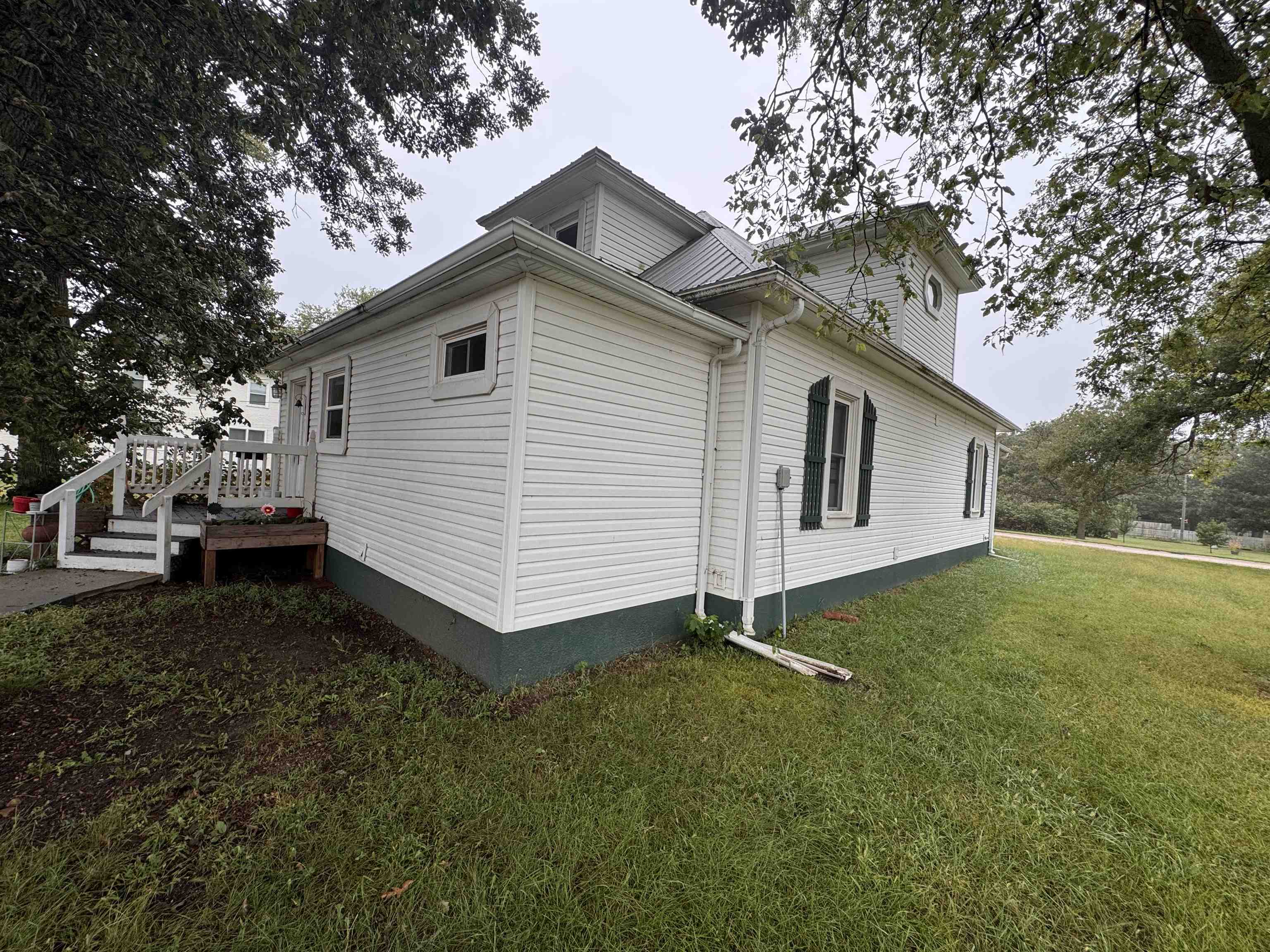 112 N Center Street, Clay Center, Nebraska 68933, 5 Bedroom Bedrooms, ,2 BathroomBathrooms,Residential,for Sale,112 N Center Street,20261386