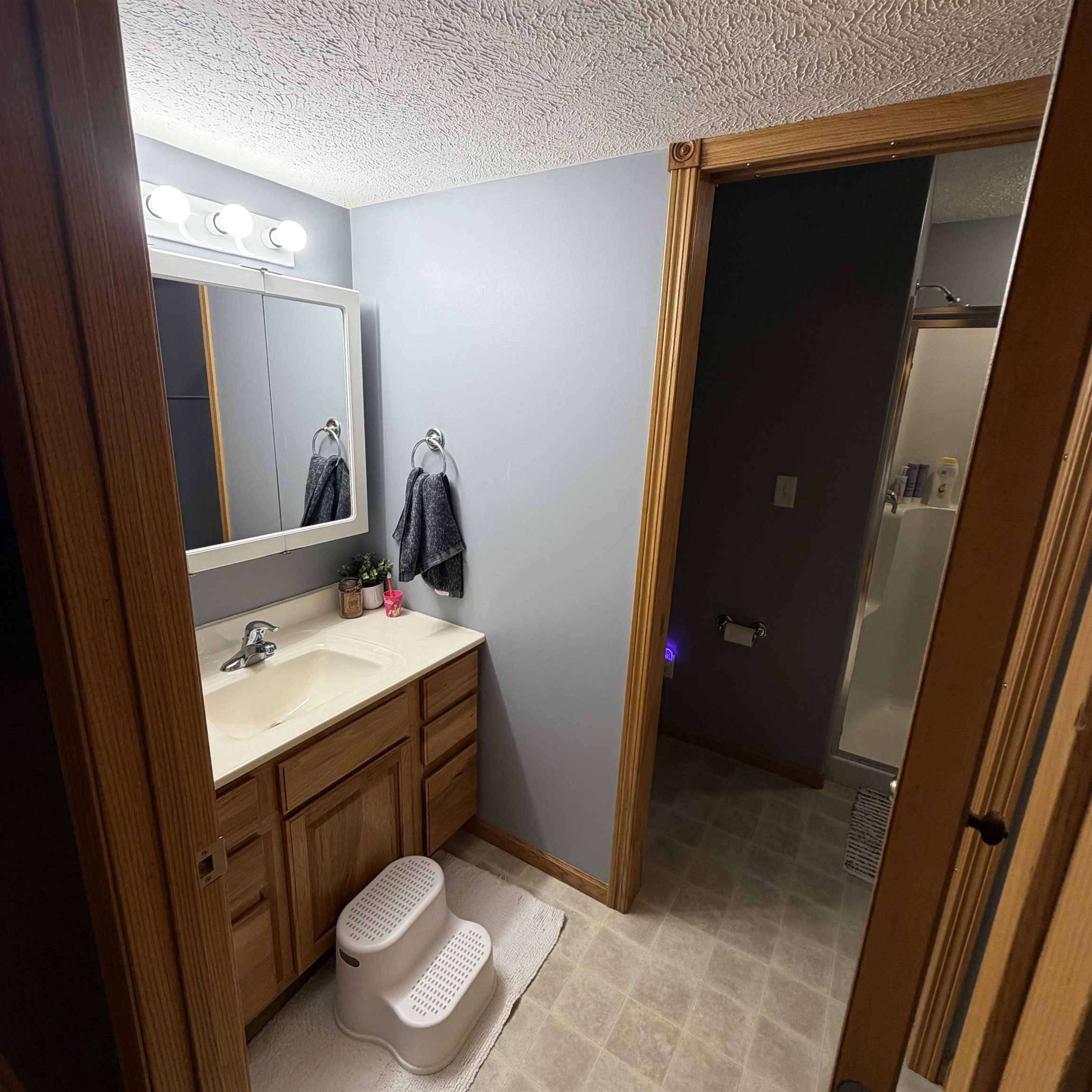 711 13th Ave, Kearney, Nebraska 68845, 4 Bedroom Bedrooms, ,3 BathroomBathrooms,Residential,for Sale,711 13th Ave,20261385
