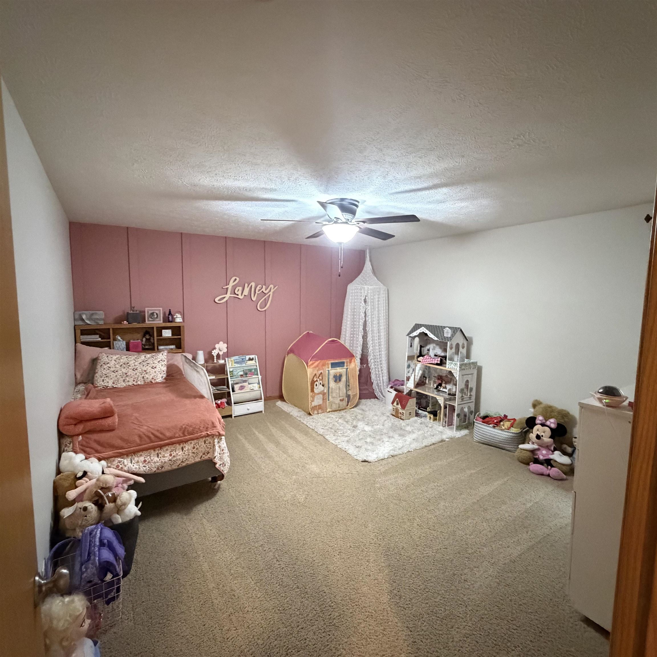 711 13th Ave, Kearney, Nebraska 68845, 4 Bedroom Bedrooms, ,3 BathroomBathrooms,Residential,for Sale,711 13th Ave,20261385