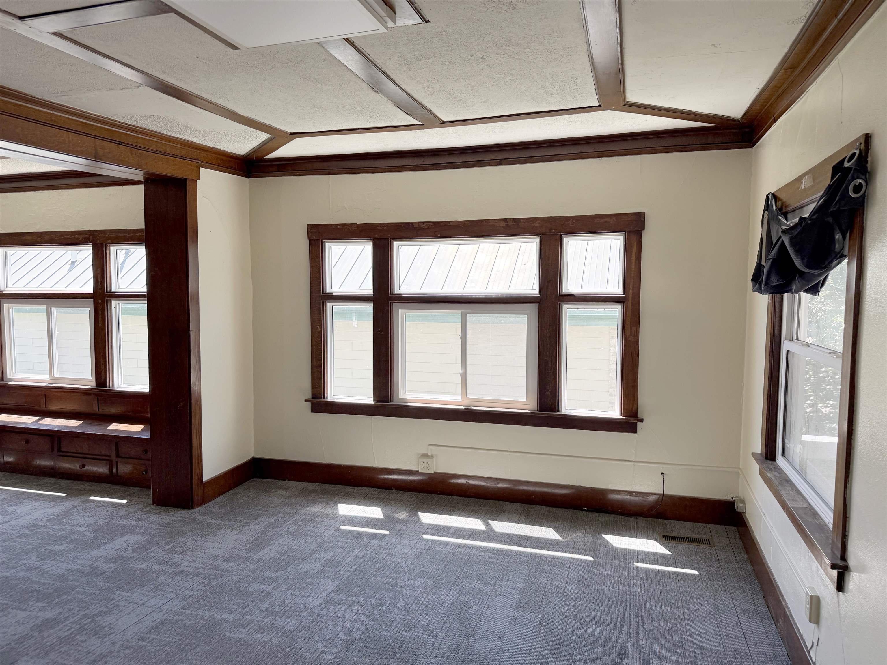 940 W 24th Street, Kearney, Nebraska 68845, ,Multi-family,for Sale,940 W 24th Street,20260789