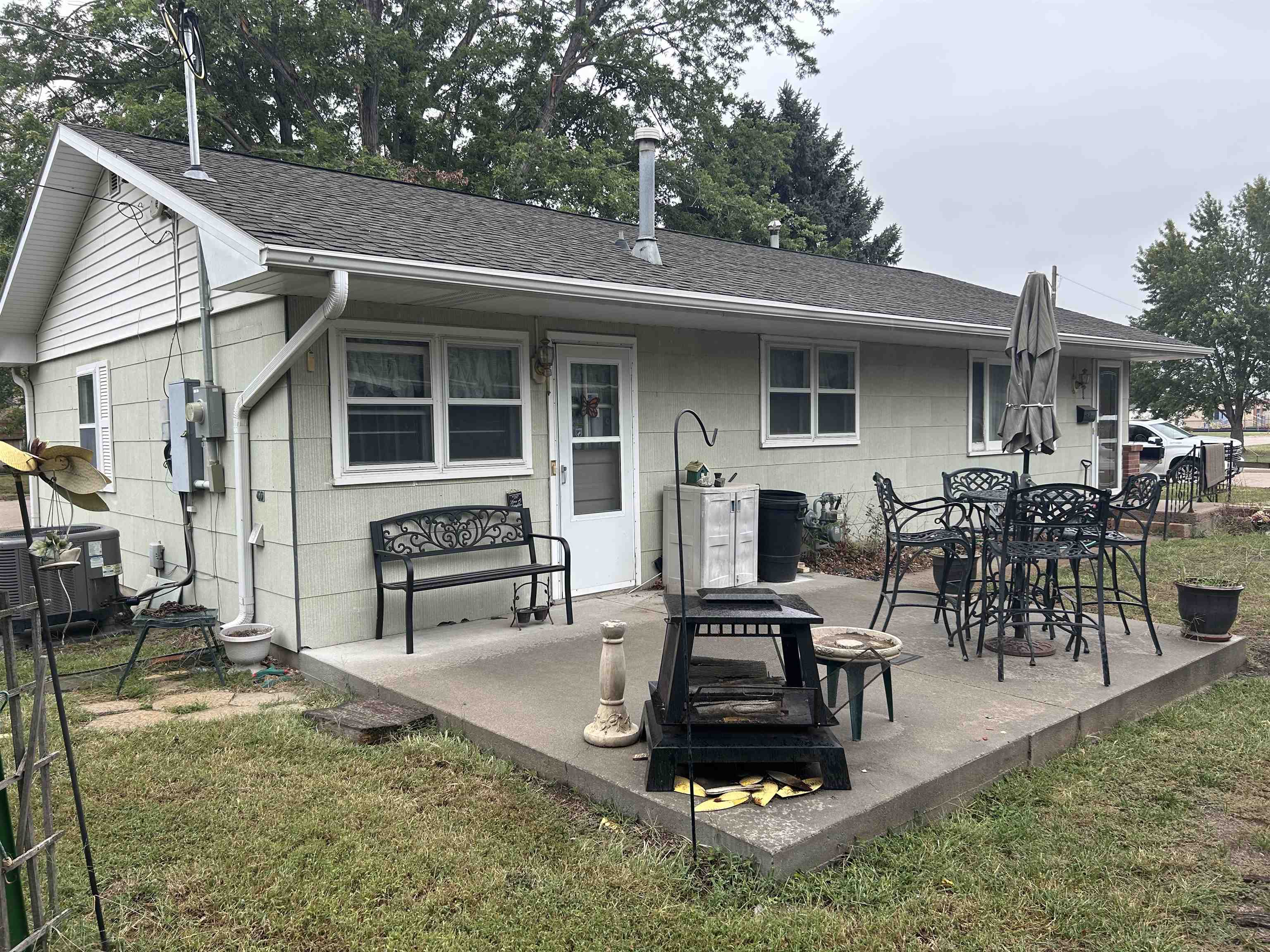 112 W High Street, Lexington, Nebraska 68850, 2 Bedroom Bedrooms, ,1 BathroomBathrooms,Residential,for Sale,112 W High Street,20261389