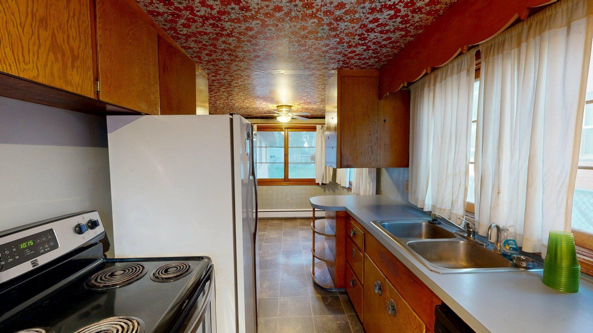 1200 N Madison Street, Lexington, Nebraska 68850, 4 Bedroom Bedrooms, ,2 BathroomBathrooms,Residential,for Sale,1200 N Madison Street,20261391