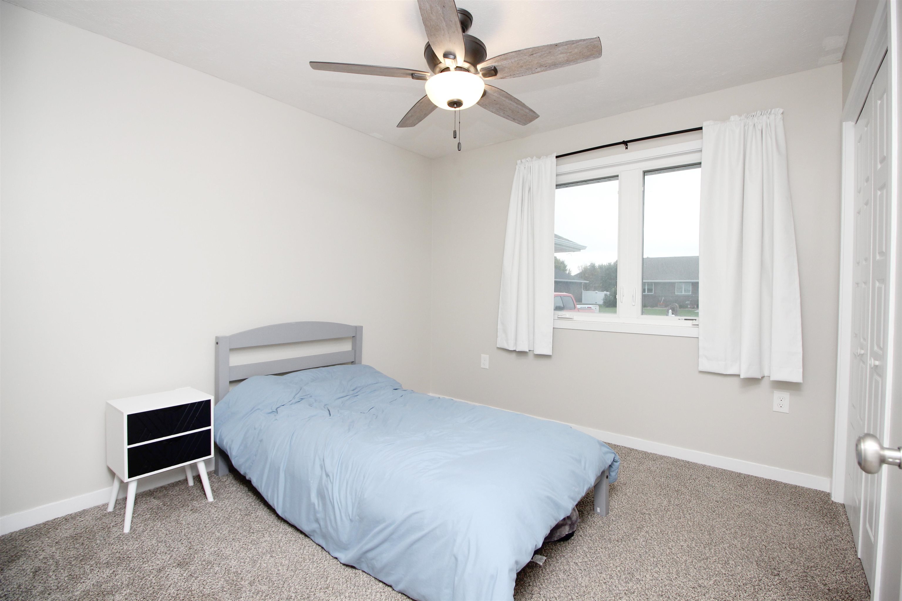 703 W 47th Street Place, Kearney, Nebraska 68845, 5 Bedroom Bedrooms, ,3 BathroomBathrooms,Residential,for Sale,703 W 47th Street Place,20261392