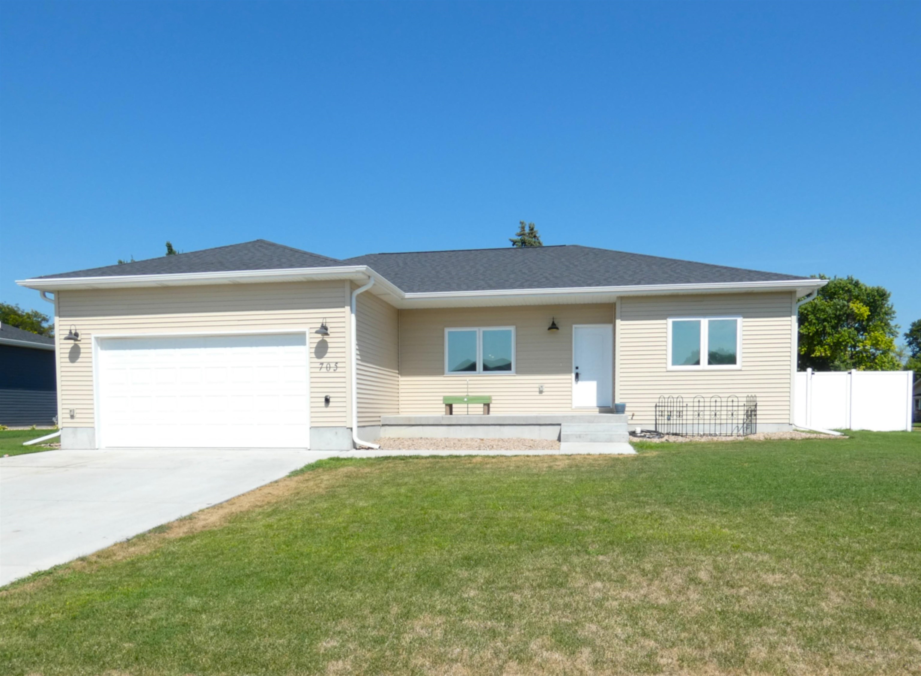 705 Turkey Drive, Gibbon, Nebraska 68840, 3 Bedroom Bedrooms, ,2 BathroomBathrooms,Residential,for Sale,705 Turkey Drive,20261103