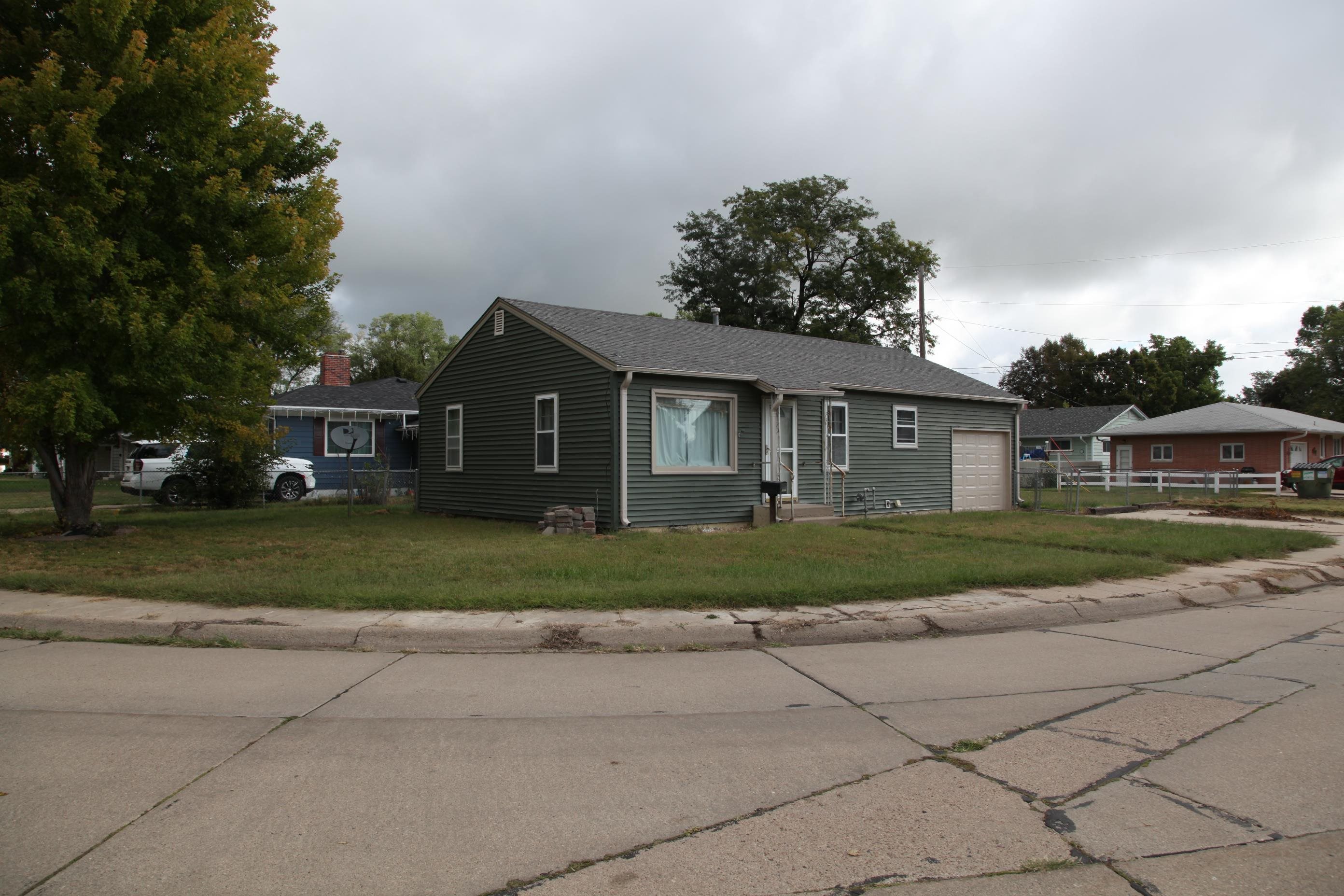 1400 N JACKSON, LEXINGTON, Nebraska 68550-000, 2 Bedroom Bedrooms, ,1 BathroomBathrooms,Residential,for Sale,1400 N JACKSON,20261400
