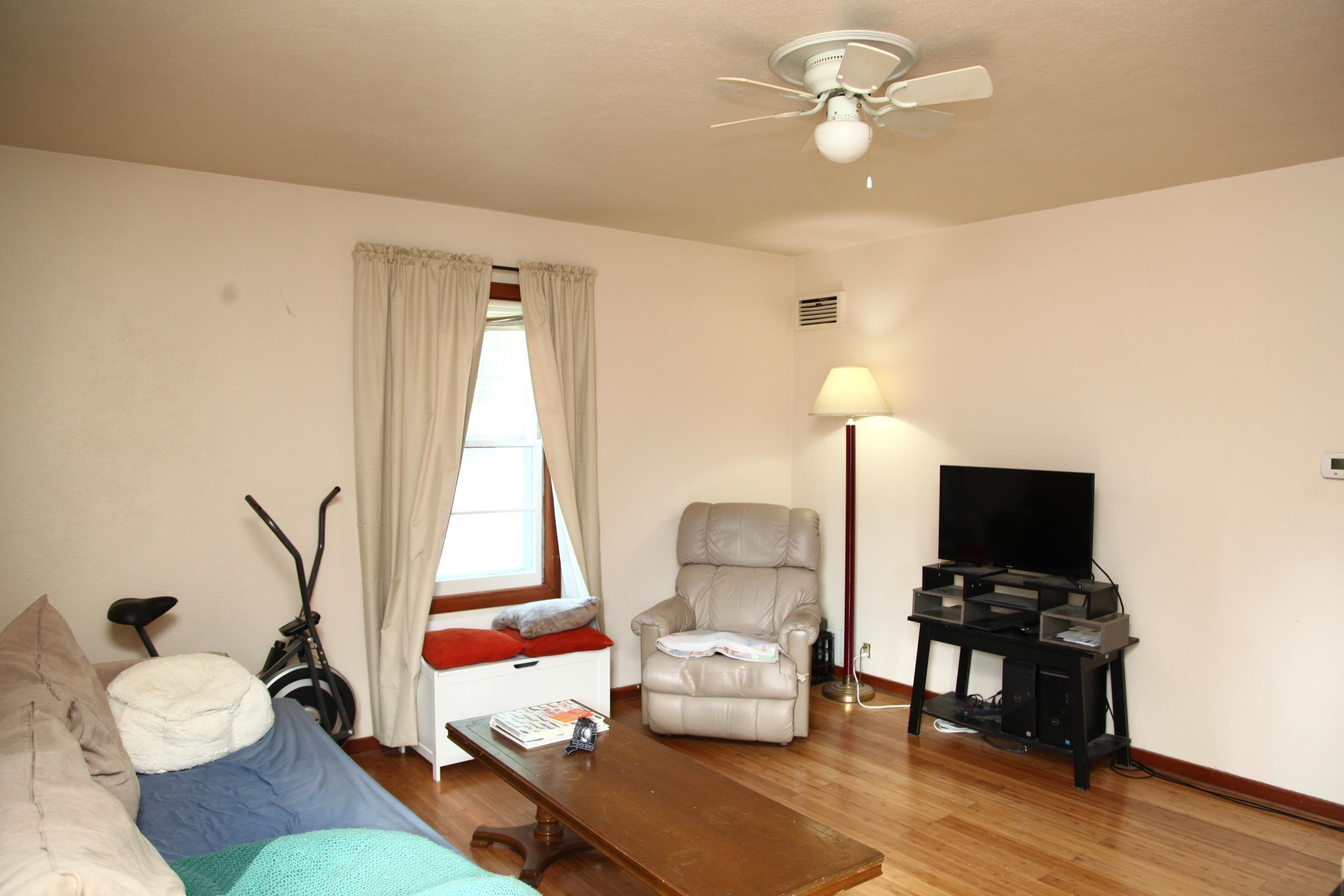 1400 N JACKSON, LEXINGTON, Nebraska 68550-000, 2 Bedroom Bedrooms, ,1 BathroomBathrooms,Residential,for Sale,1400 N JACKSON,20261400